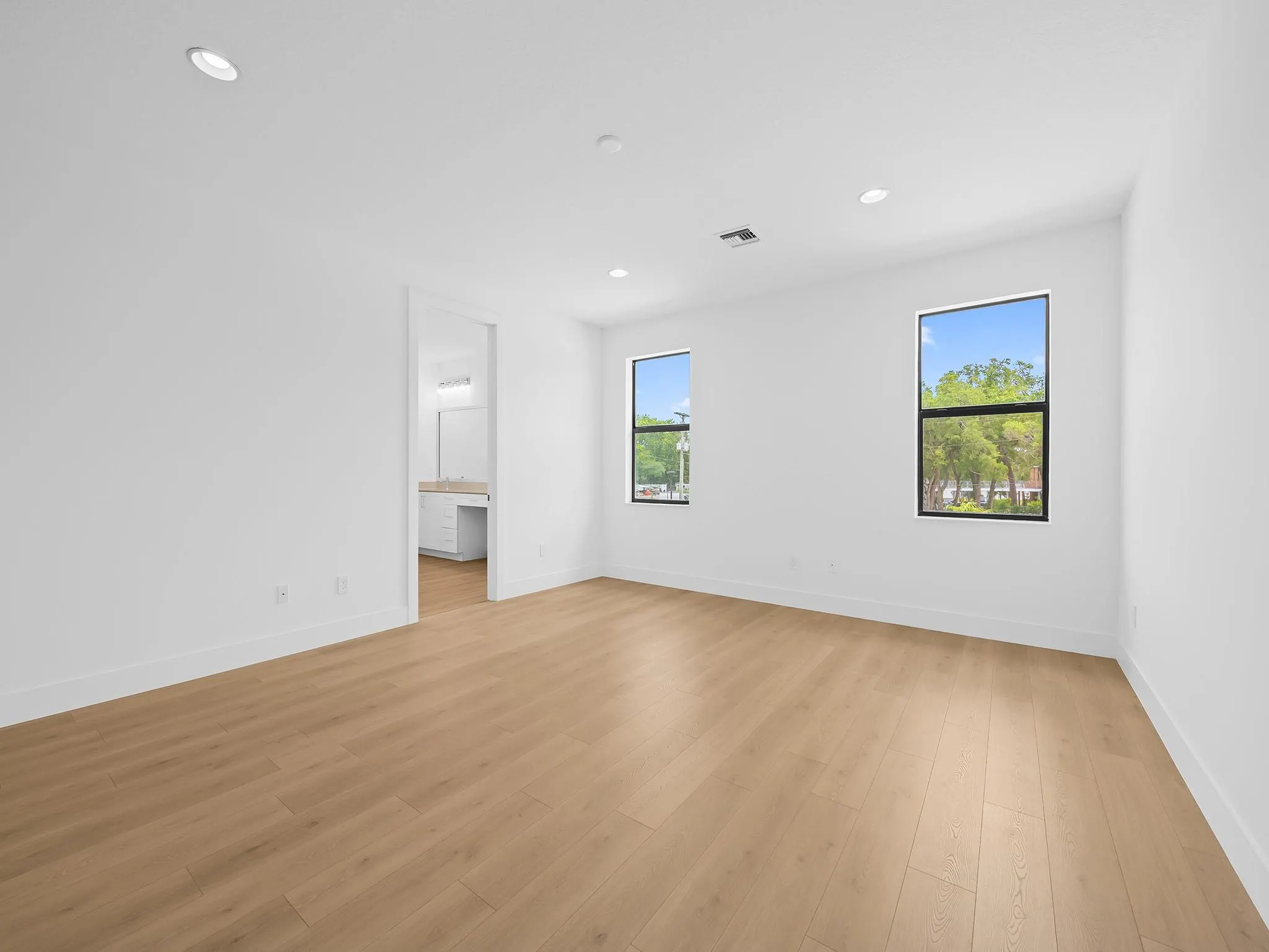 1446 SW 23rd Street
