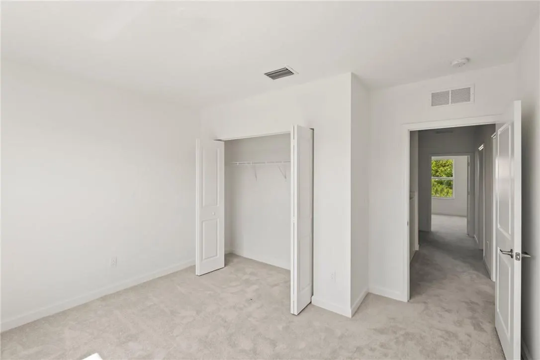 5661 Stradella Dr