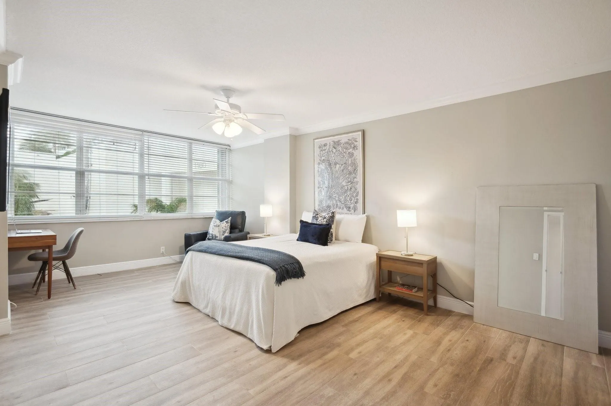 1170 N Federal Hwy, #311