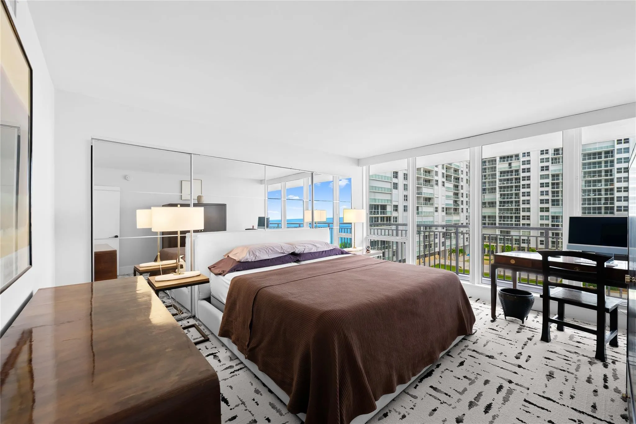 4280 Galt Ocean Dr, #5M