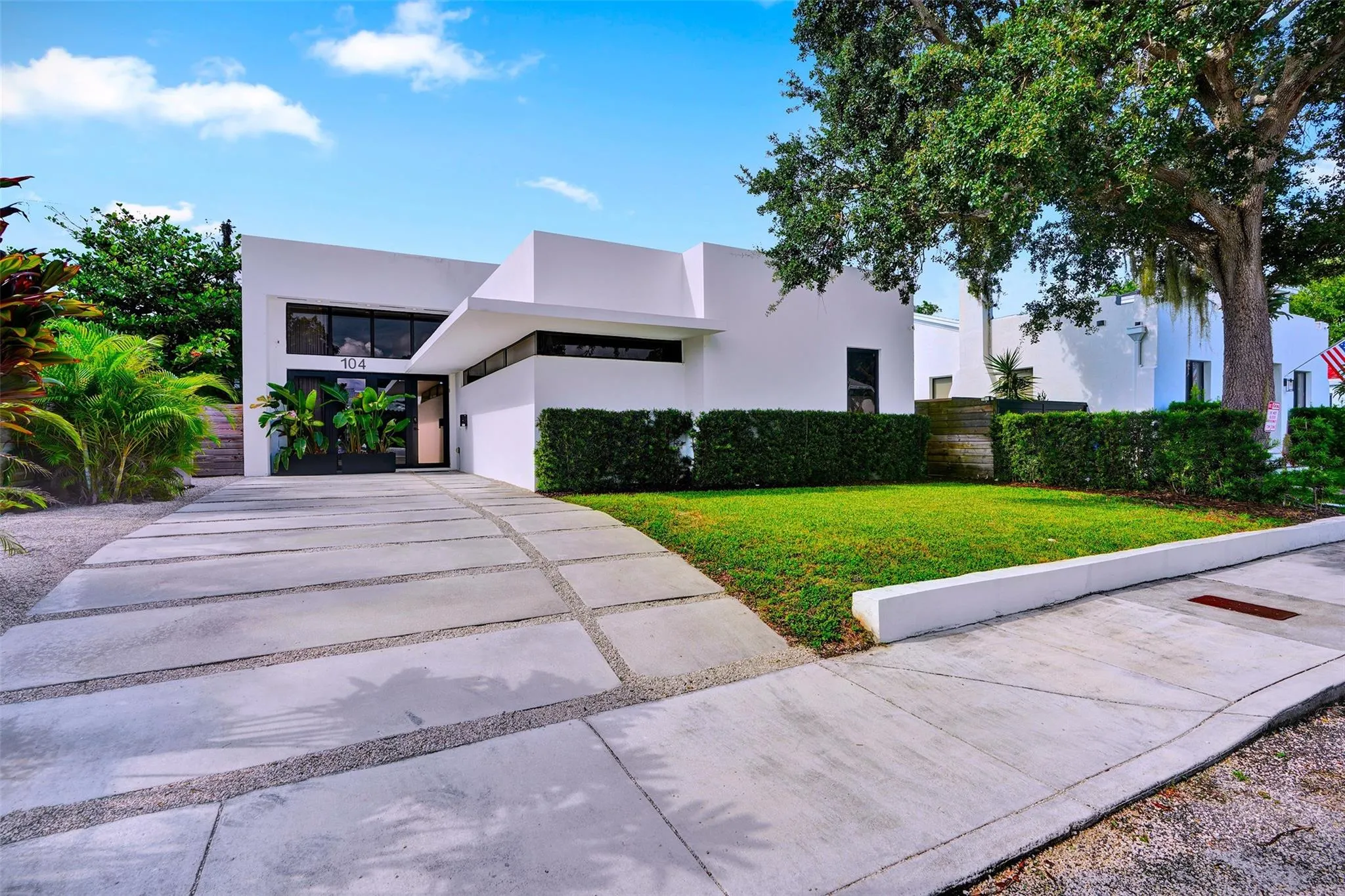 104 NW 47th Ter