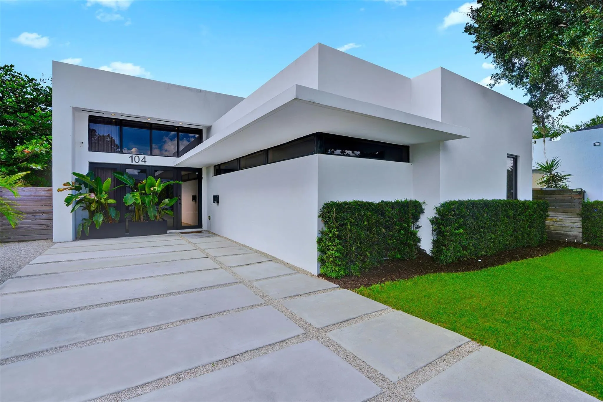 104 NW 47th Ter