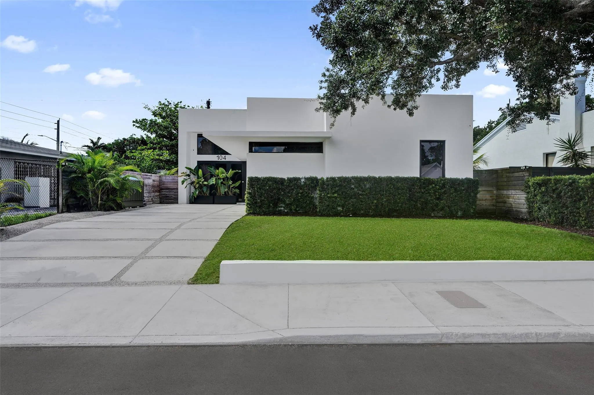 104 NW 47th Ter