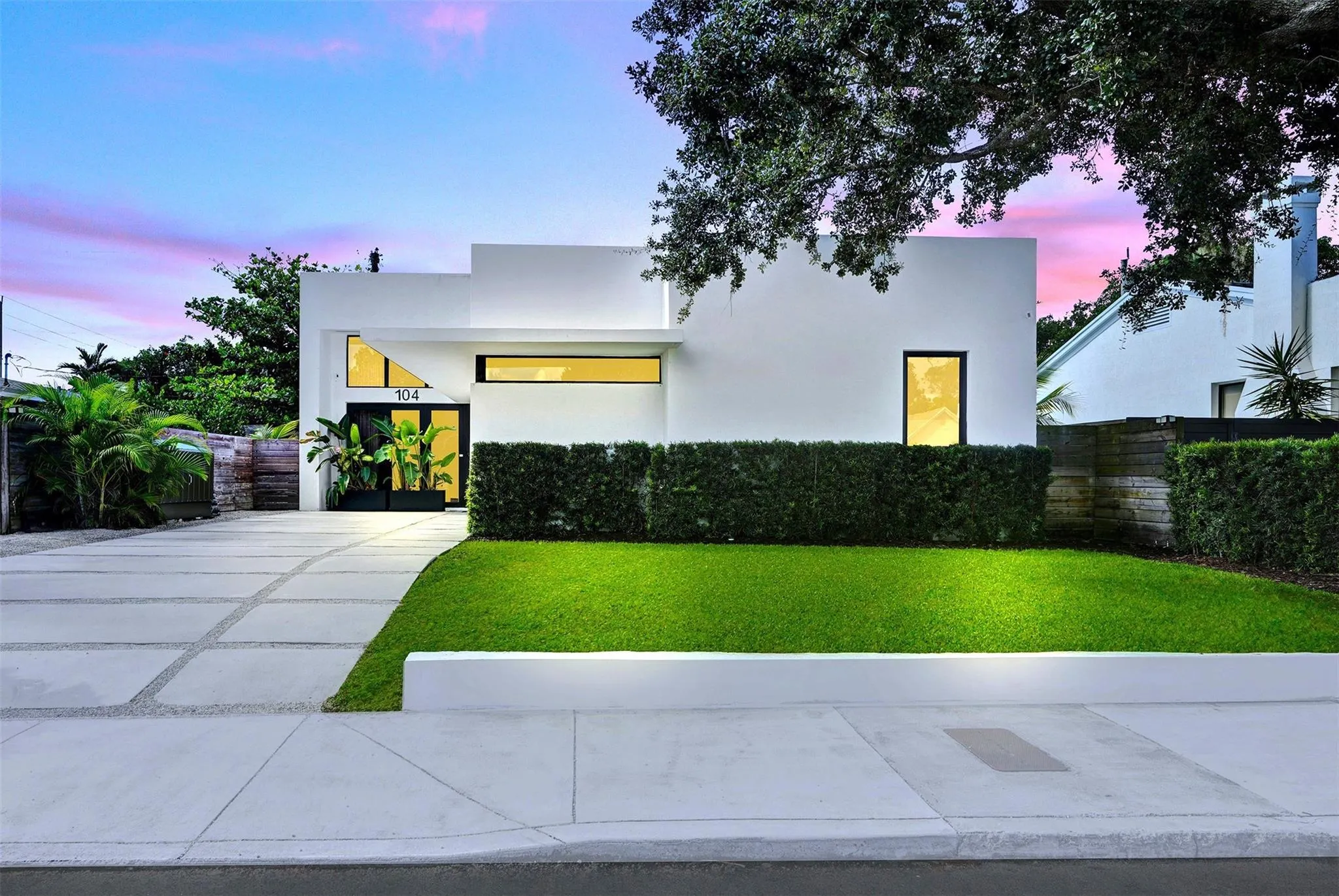104 NW 47th Ter