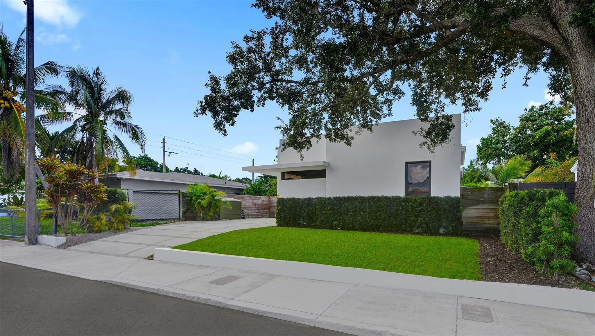 104 NW 47th Ter