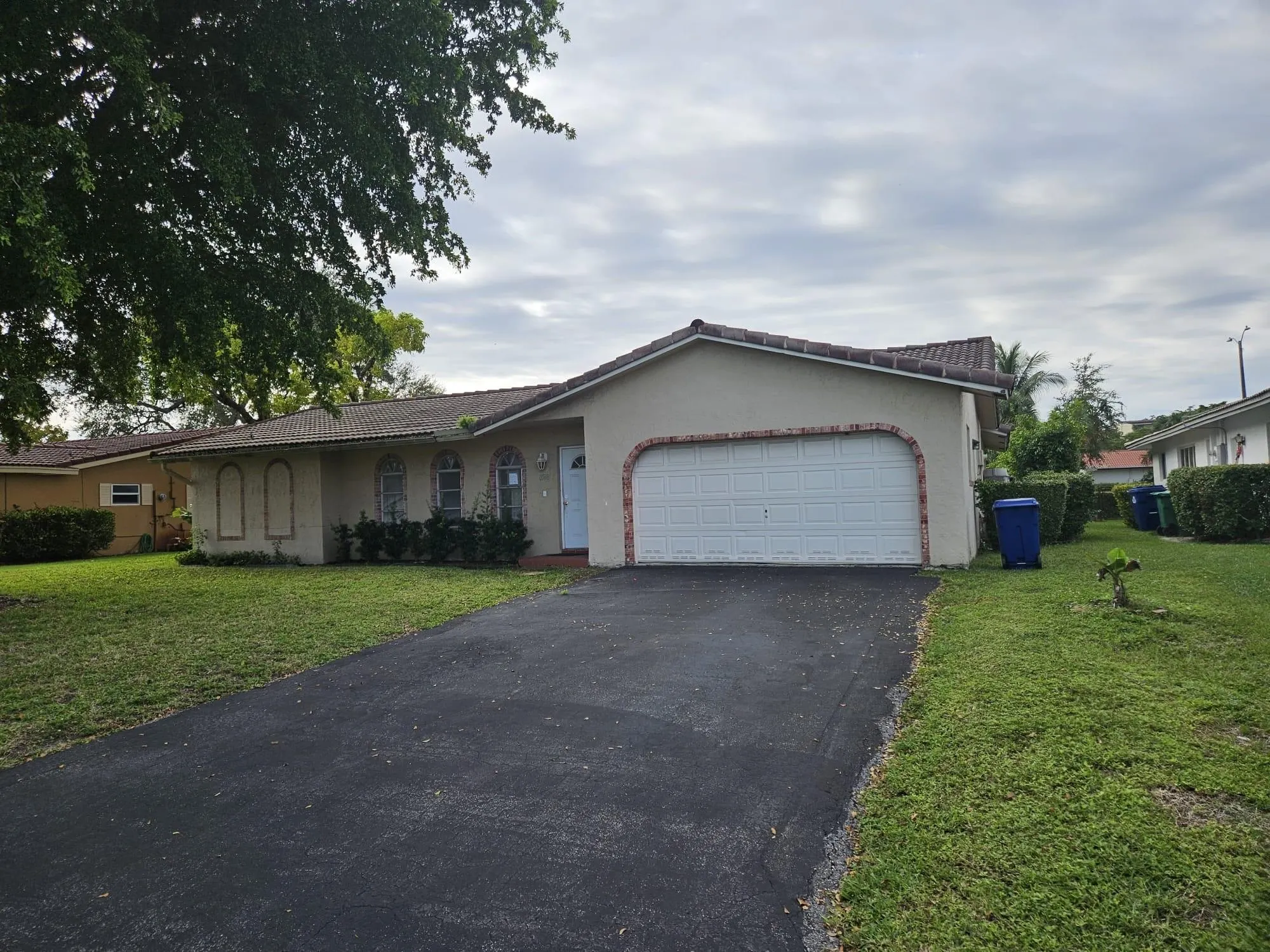 8548 NW 24th Ct