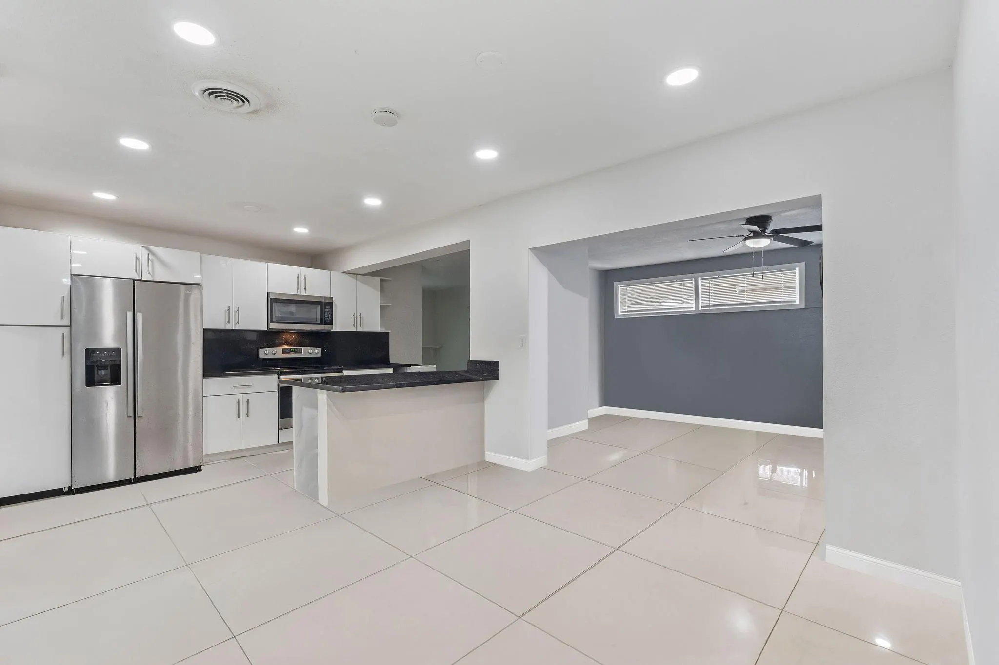 5920 NW 14th Pl