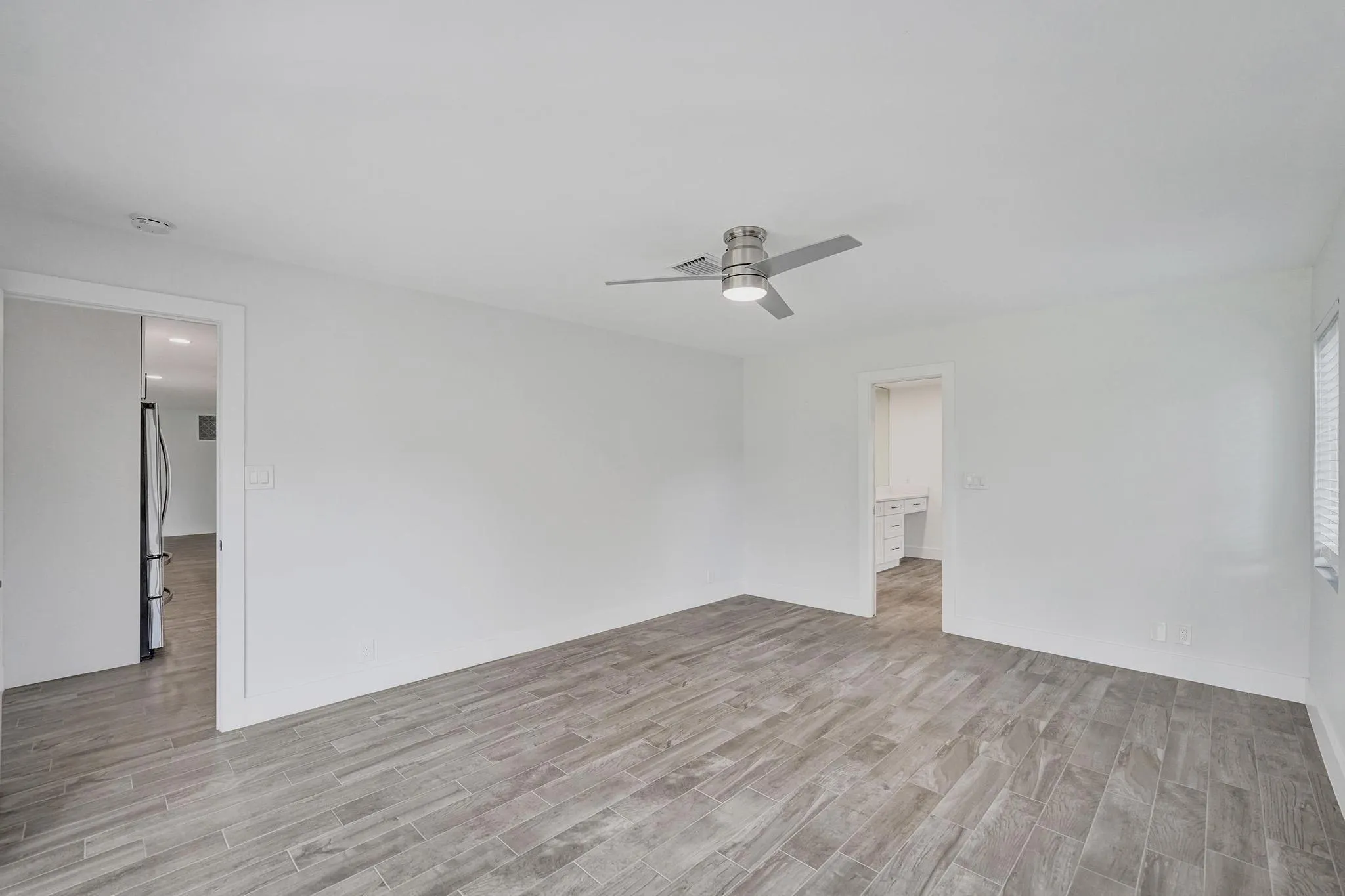 11600 NW 26th St