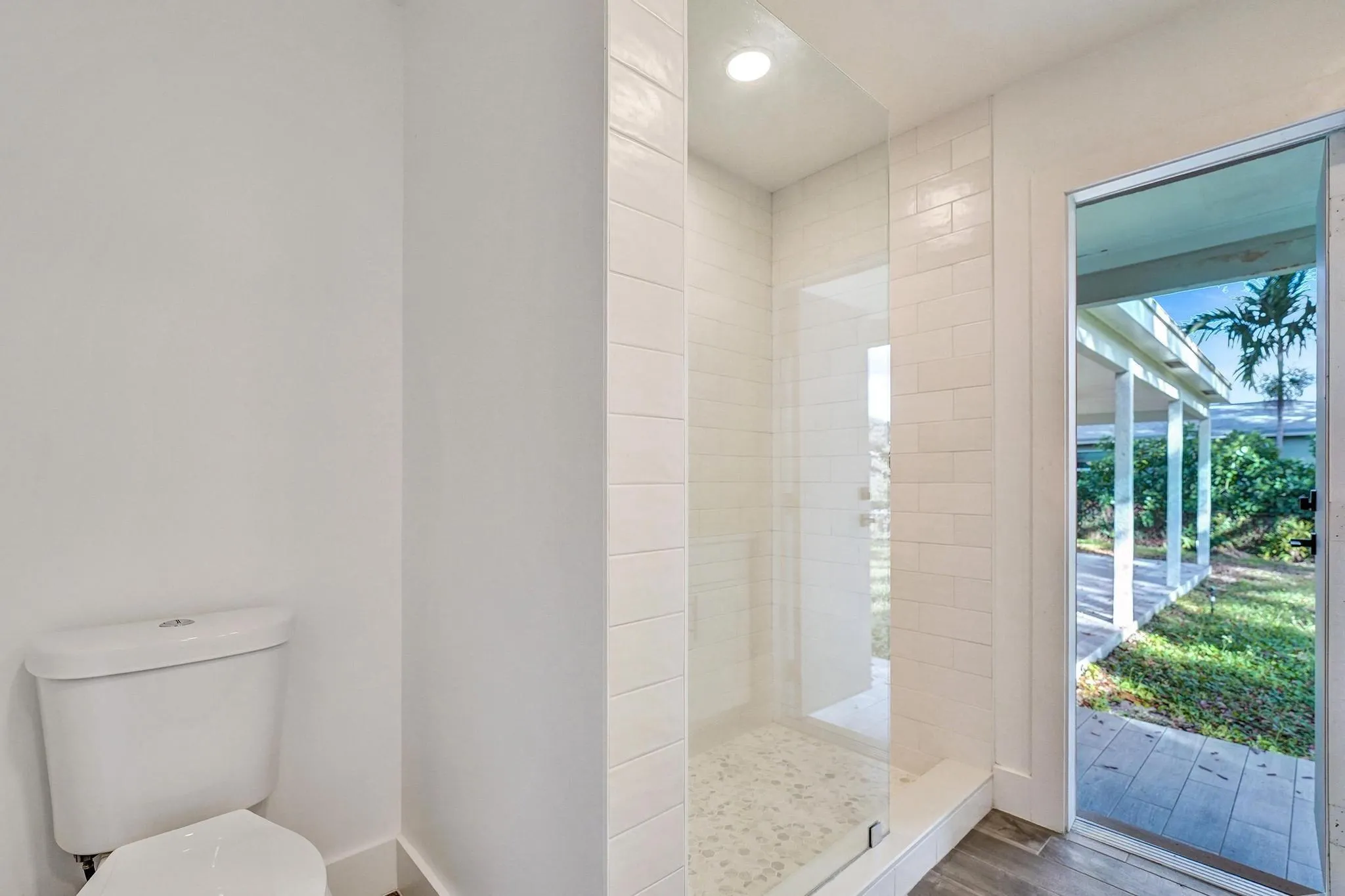11600 NW 26th St