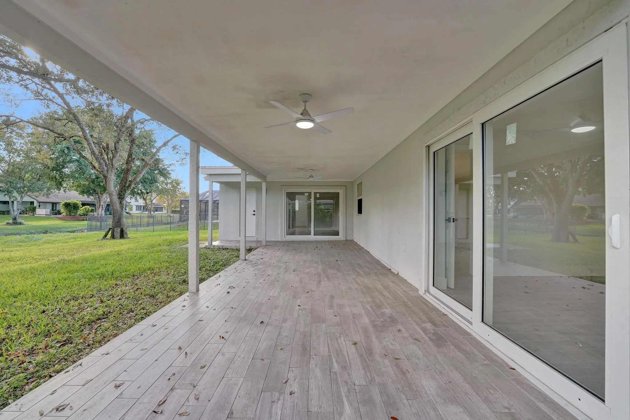 11600 NW 26th St