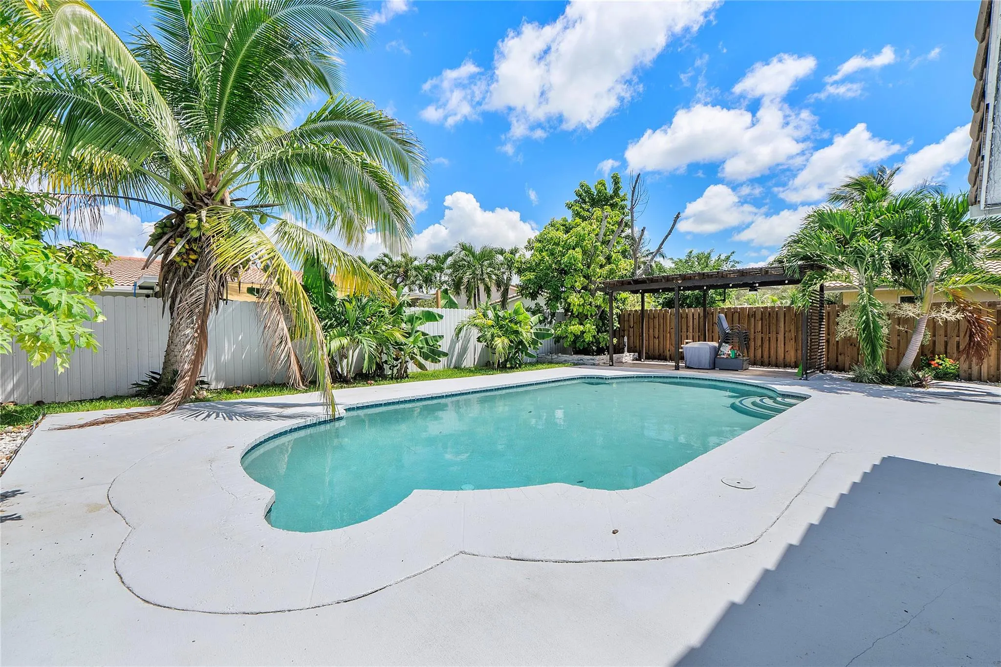 2495 NW 123rd Ave