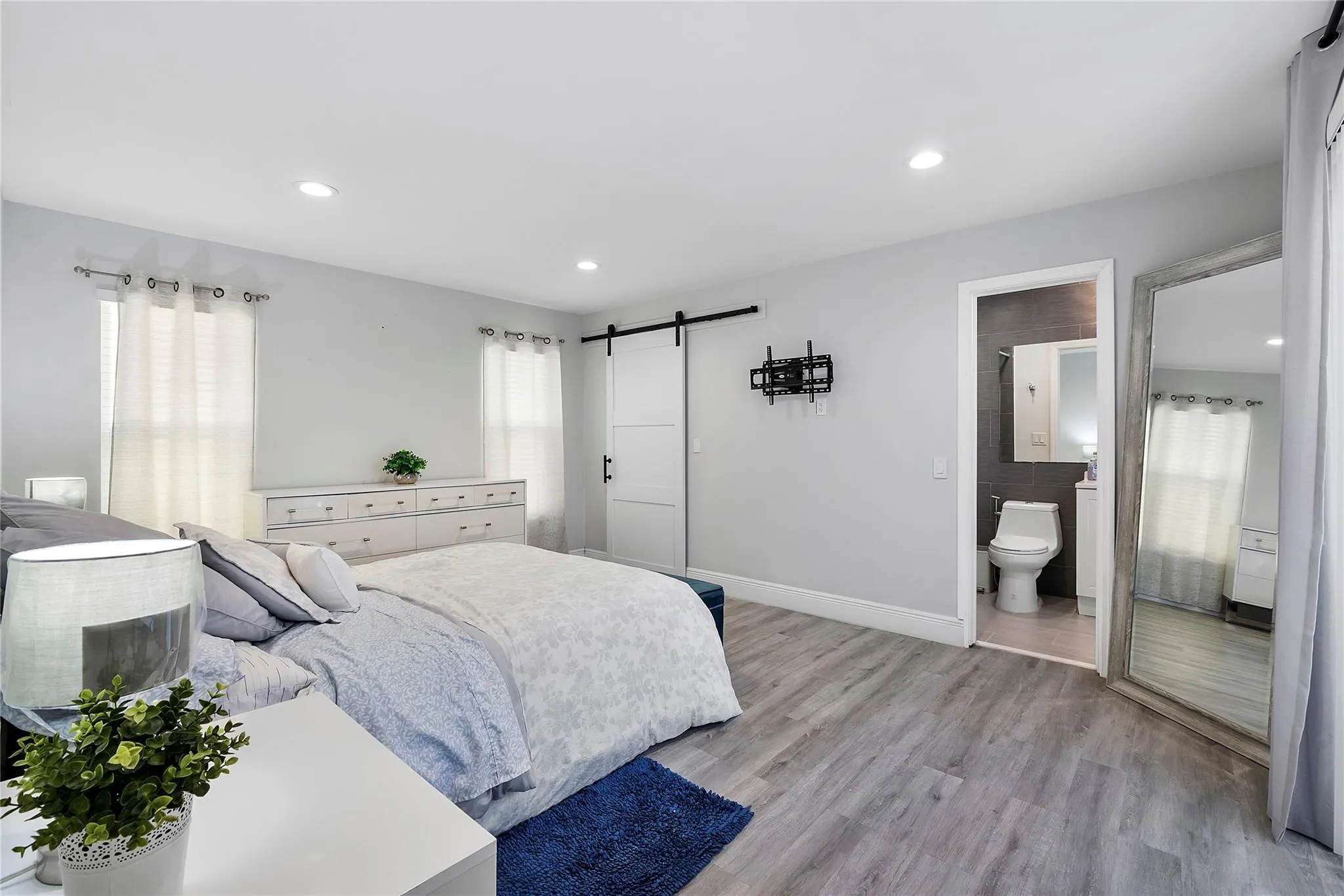 2495 NW 123rd Ave