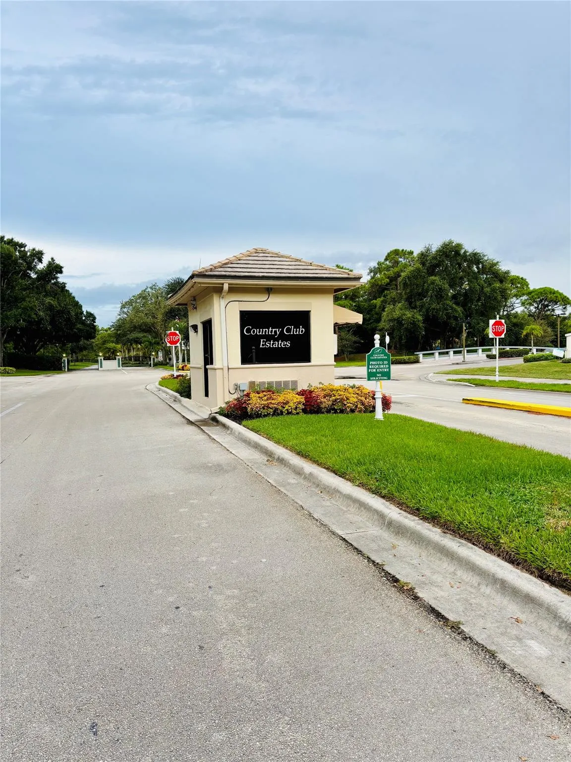 1172 SW Bent Pine Cove