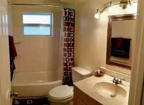 3831 NW 113th Ter
