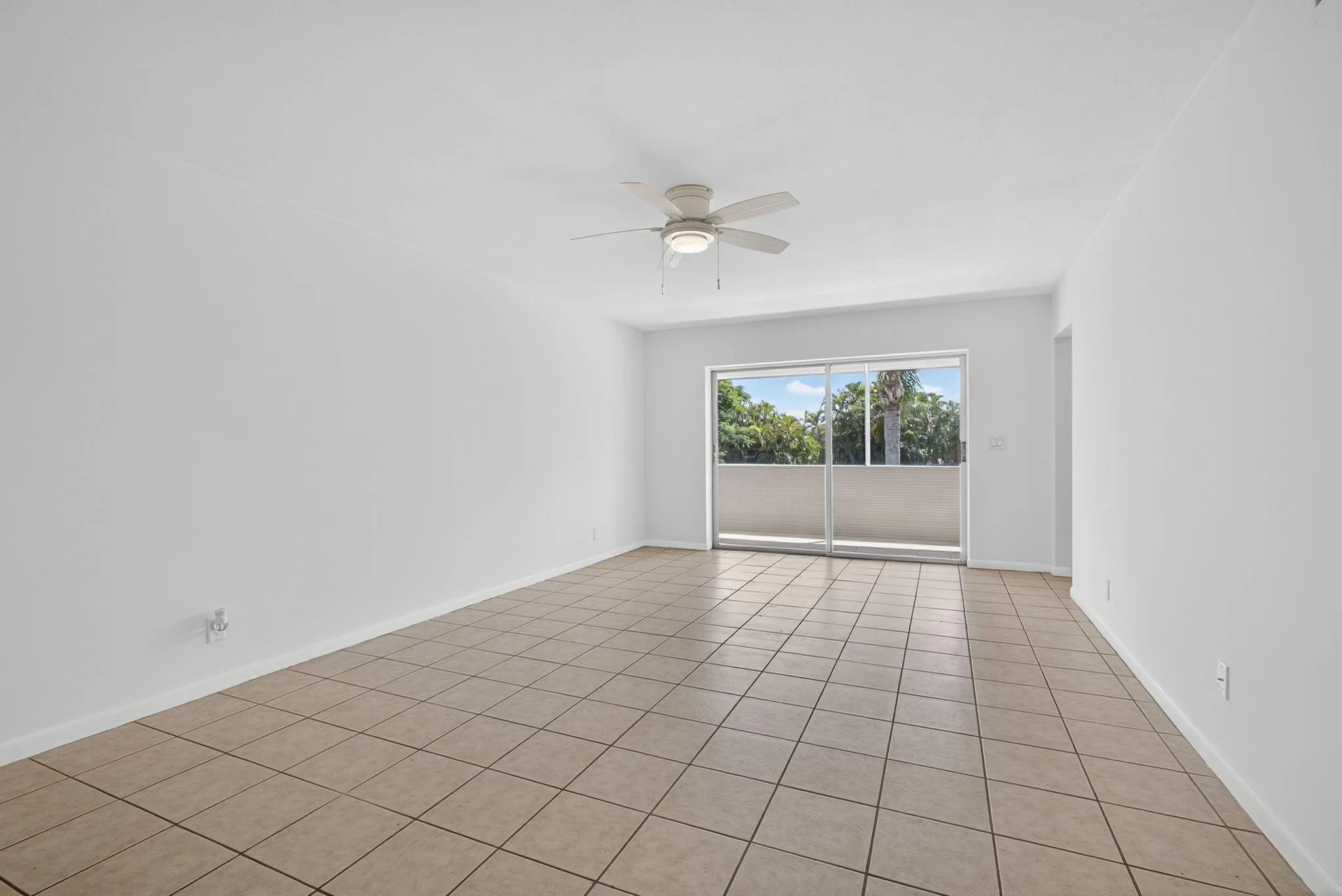 126 Sparrow Dr, #10-B