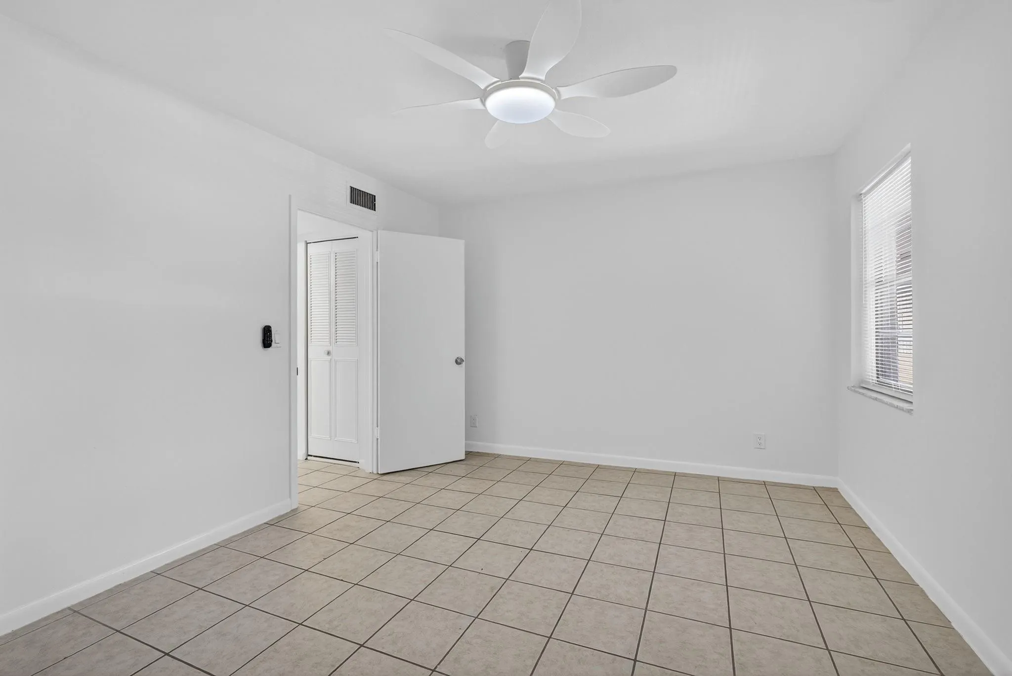 126 Sparrow Dr, #10-B
