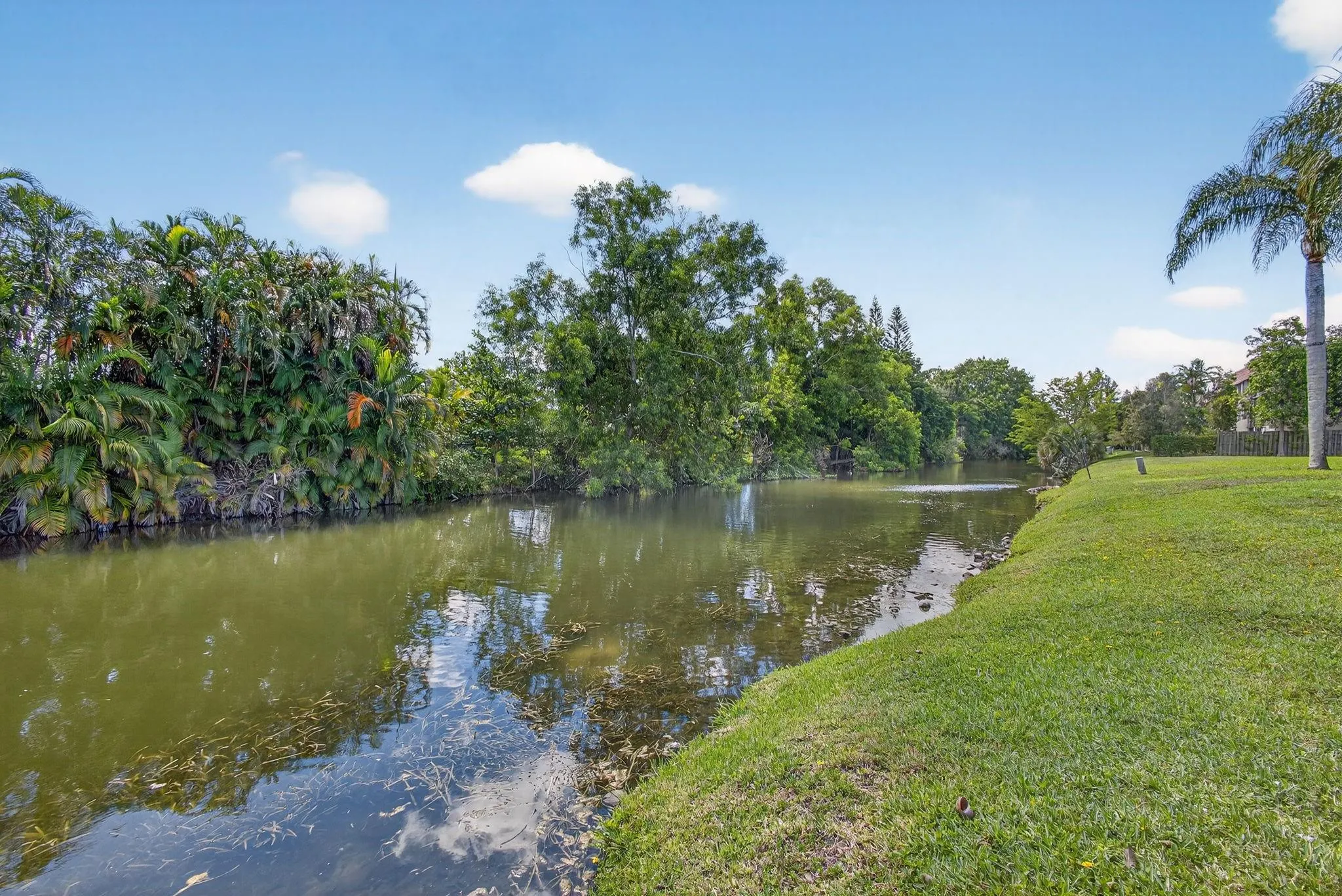 126 Sparrow Dr, #10-B