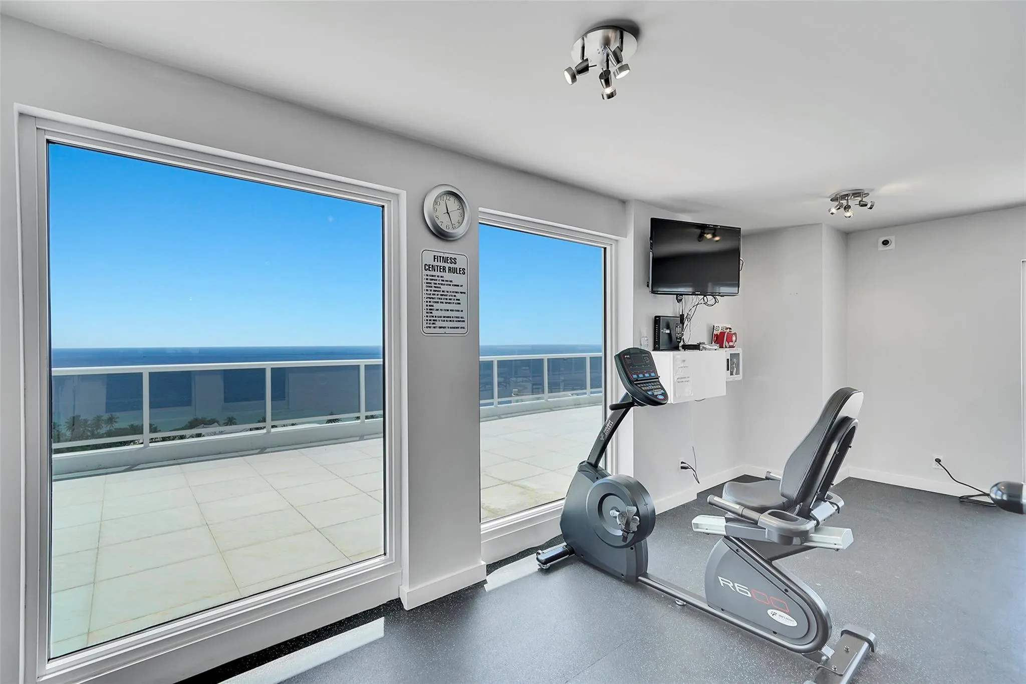 2841 N Ocean Blvd, #1004