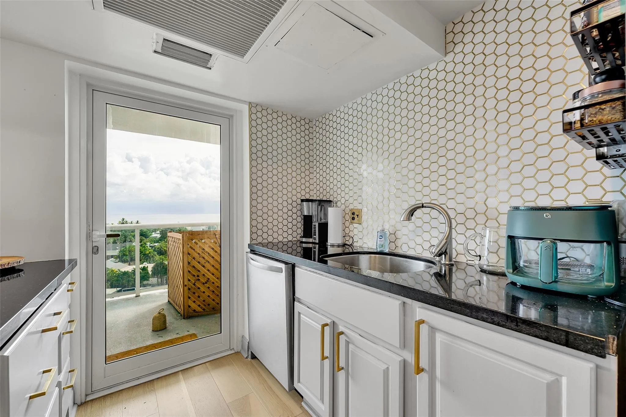 2841 N Ocean Blvd, #1004