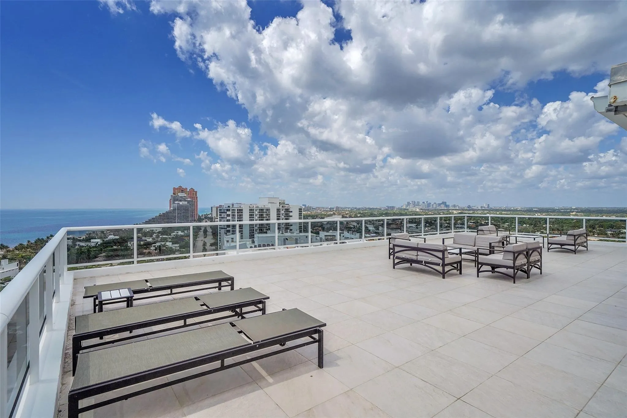 2841 N Ocean Blvd, #1004