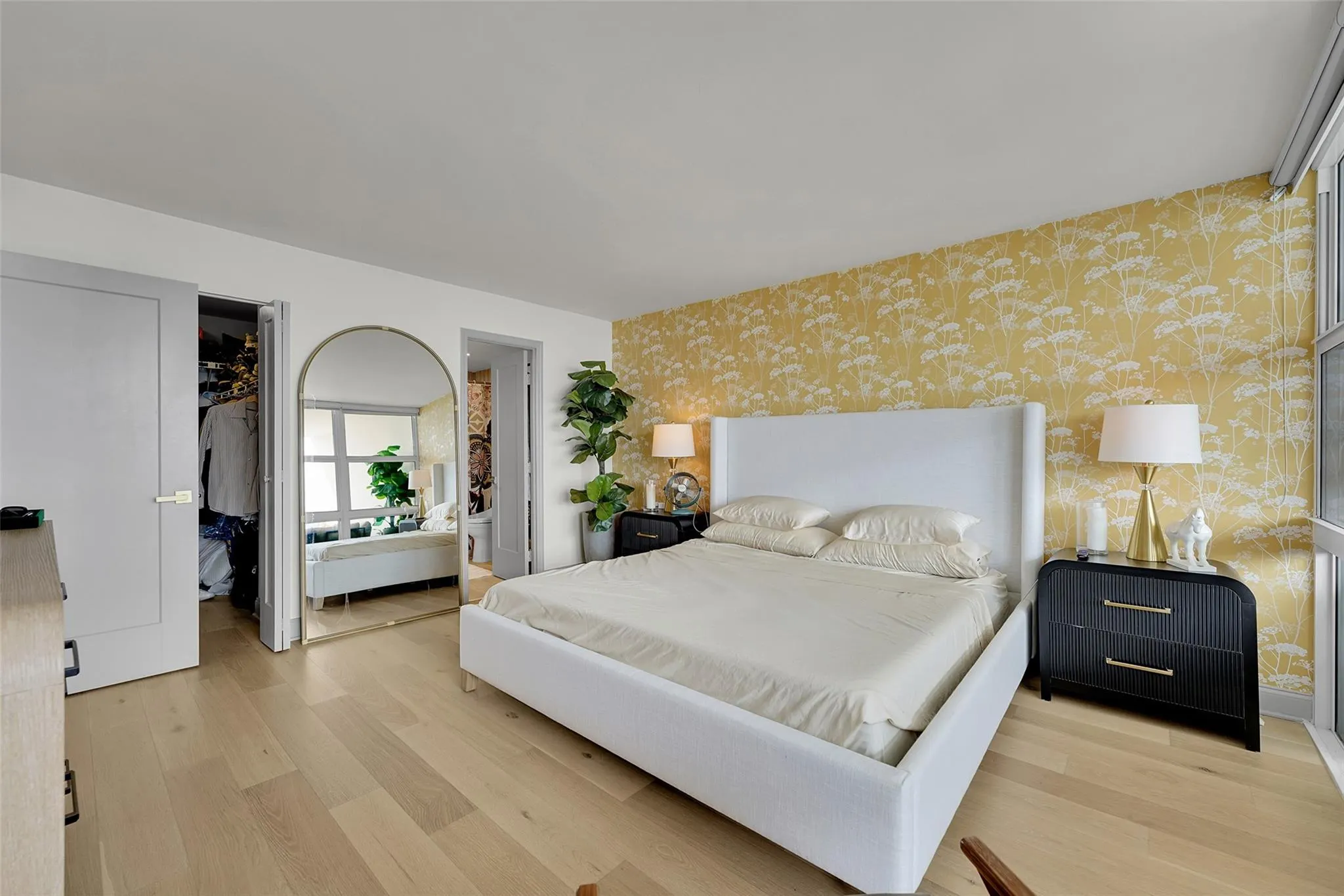 2841 N Ocean Blvd, #1004