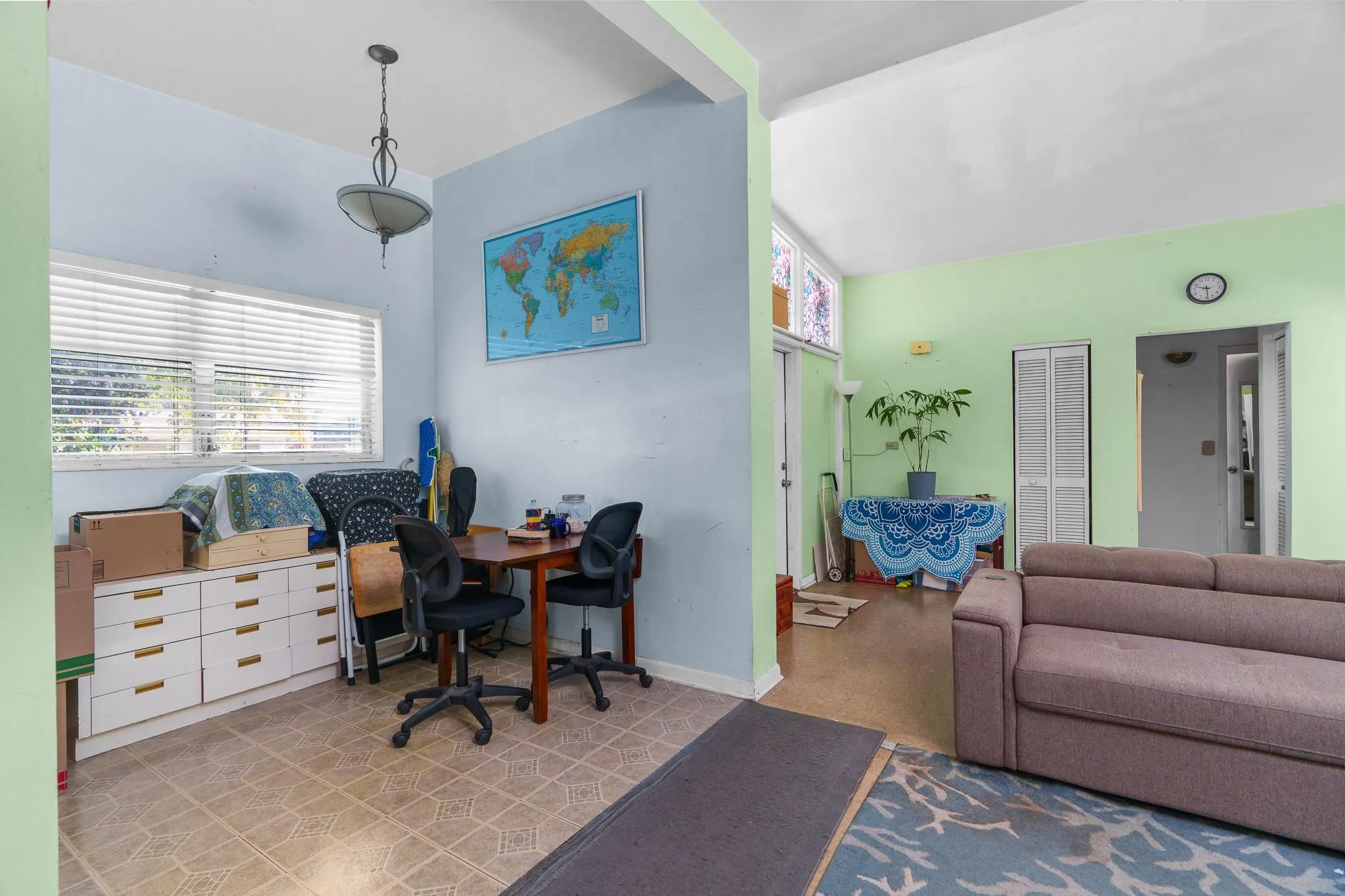 230 NE 42nd Ct