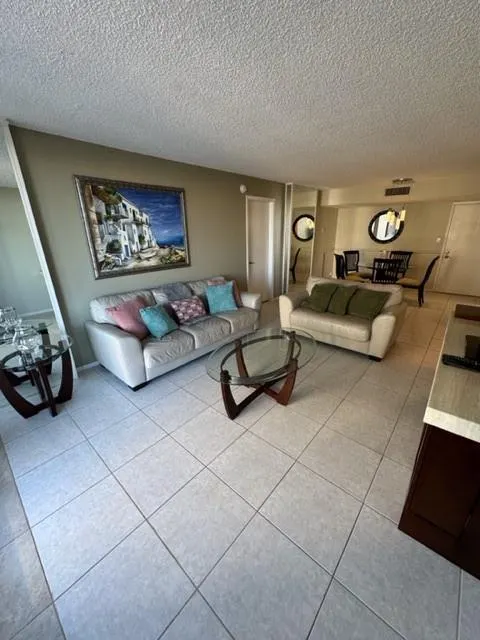 525 N Ocean Blvd, #618