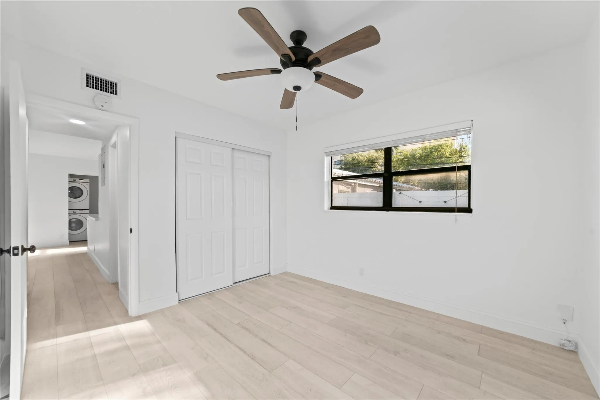 413 SE 16th St, #2