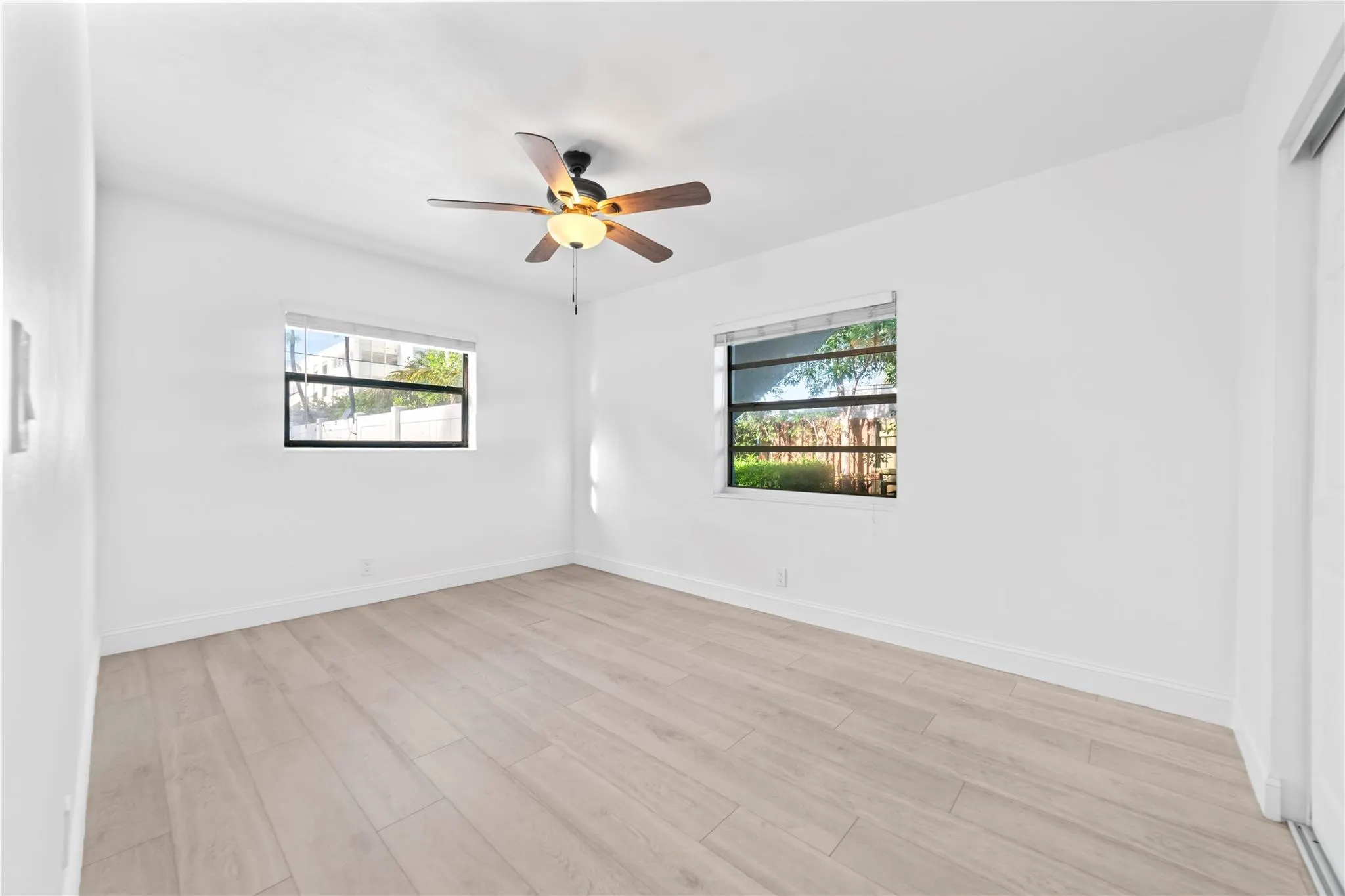 413 SE 16th St, #2