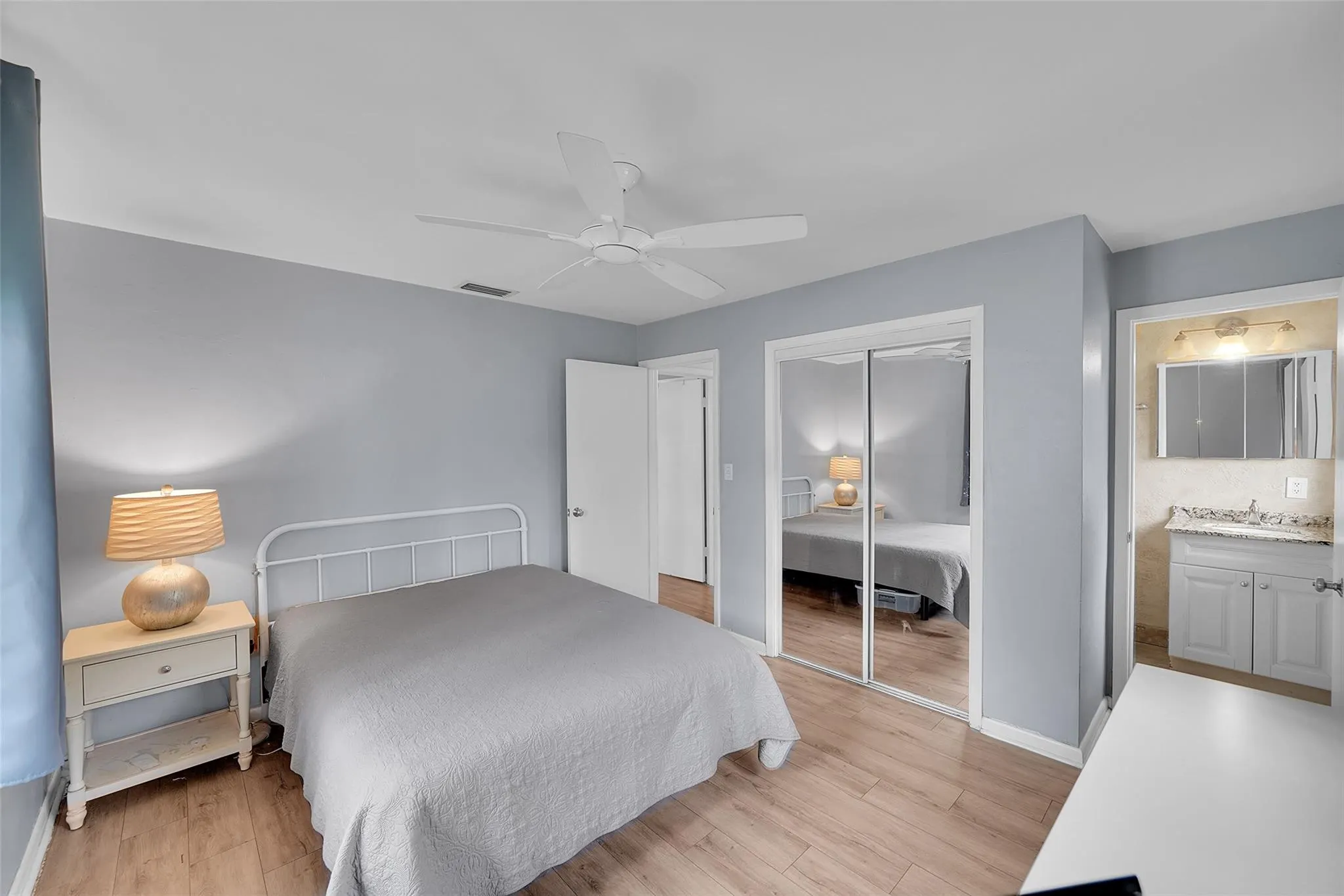 161 SE 8th St