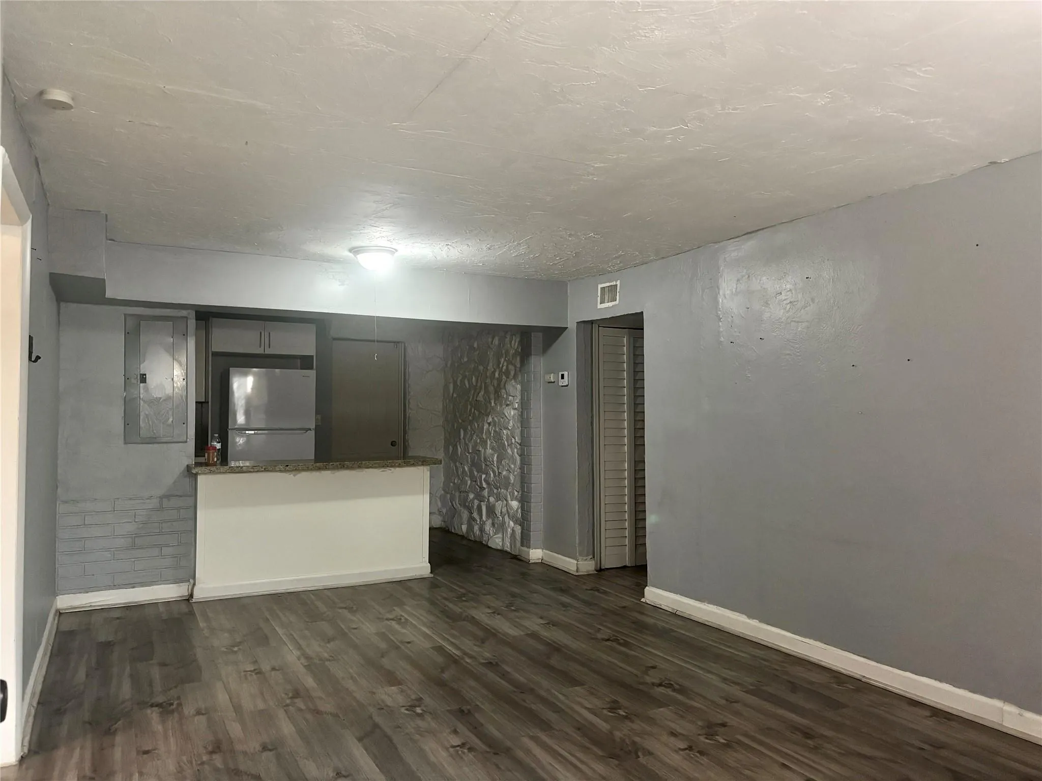 1025 NW 8th St