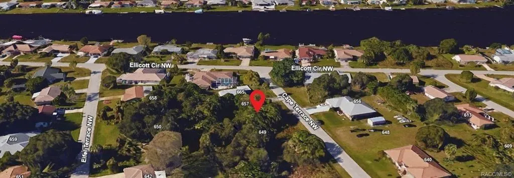 657 Cape Ter NW
