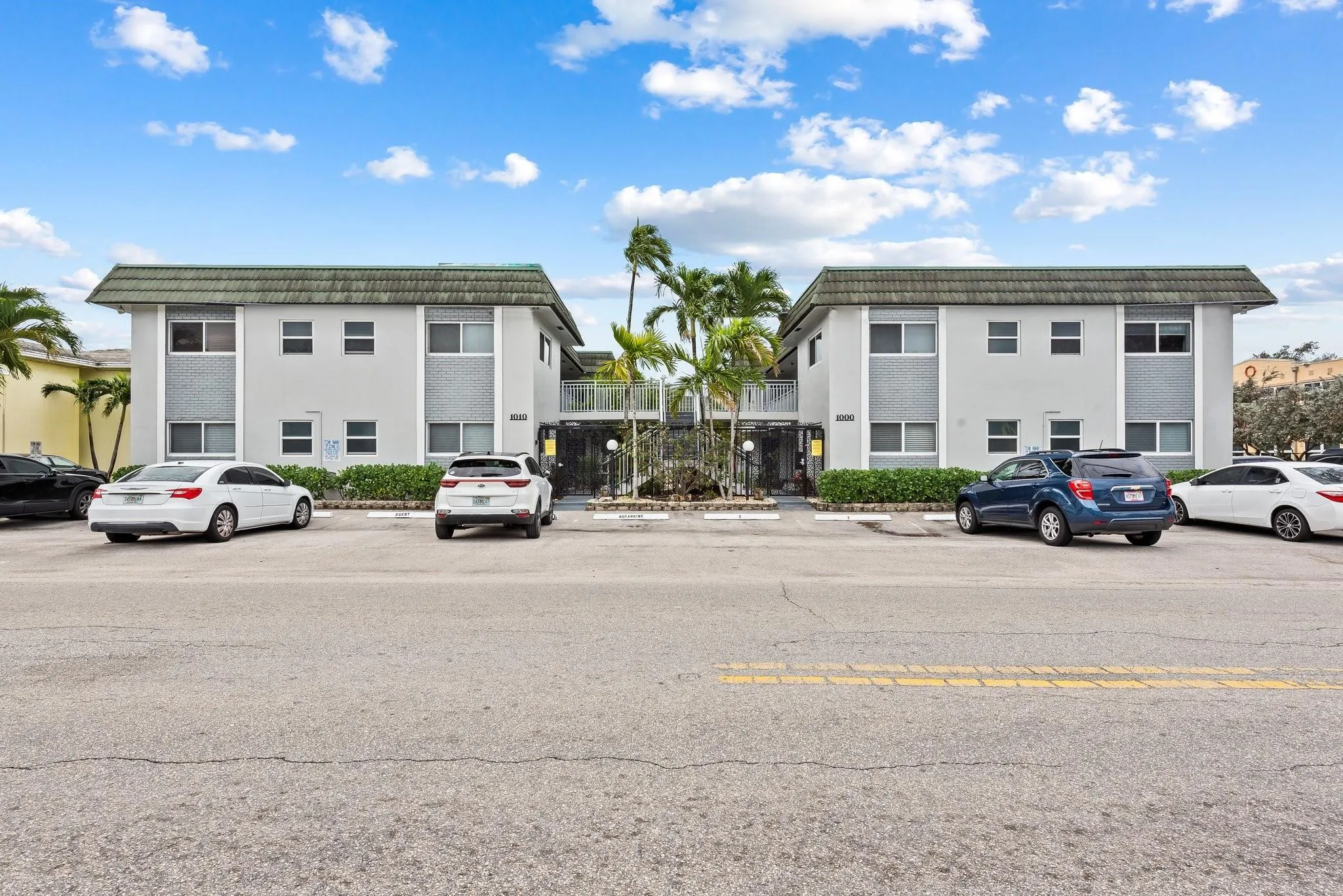 1000 SE 15th St, #103