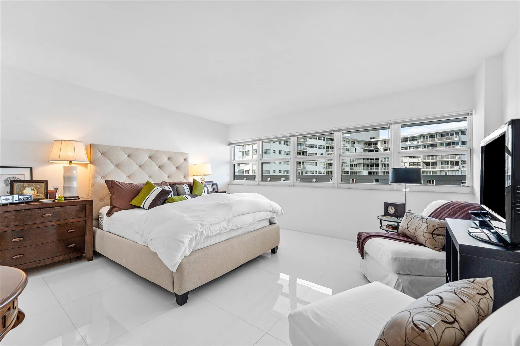 2000 S Ocean Dr, #1209