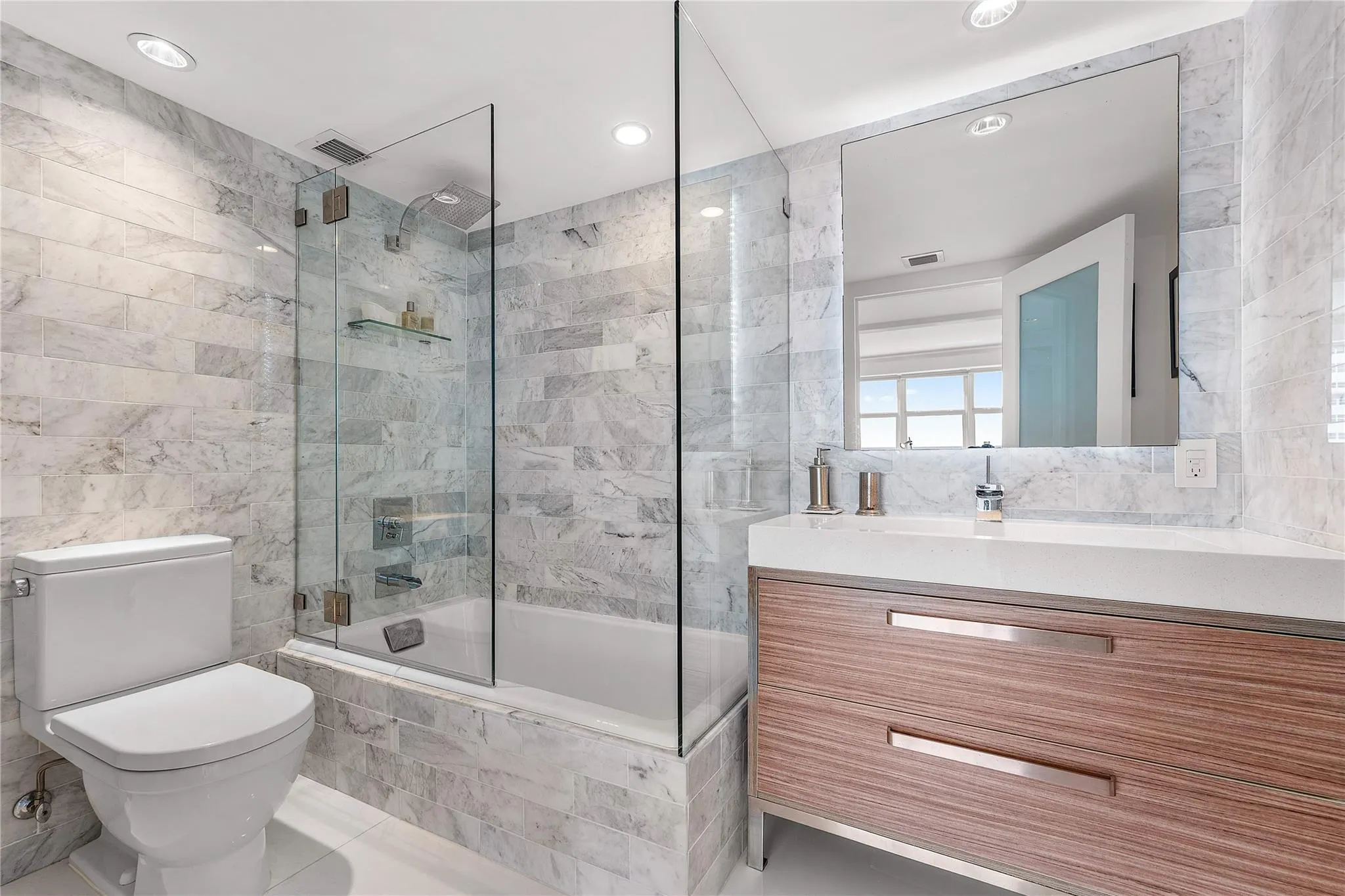 2000 S Ocean Dr, #1209