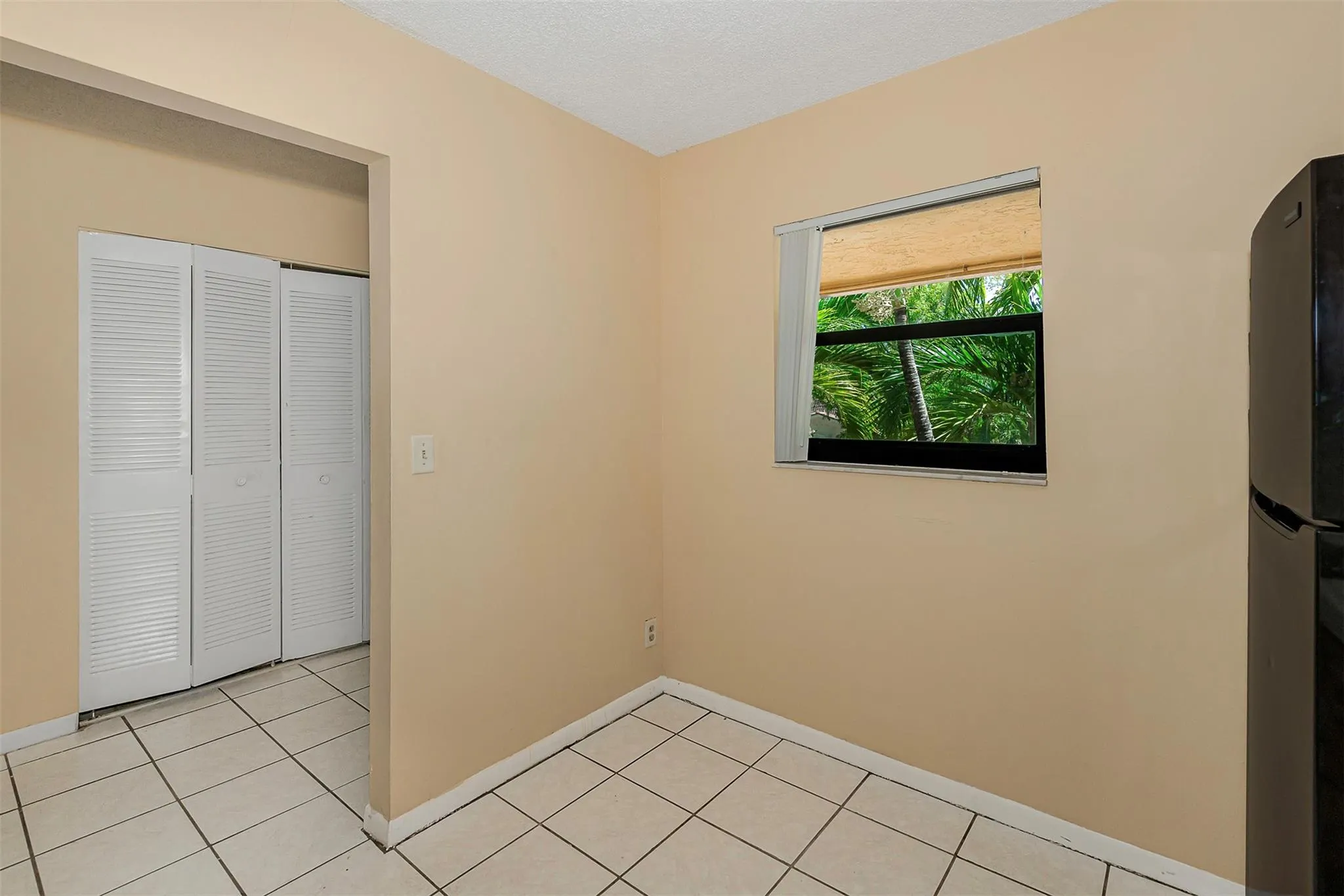 4280 NW 114th Ter