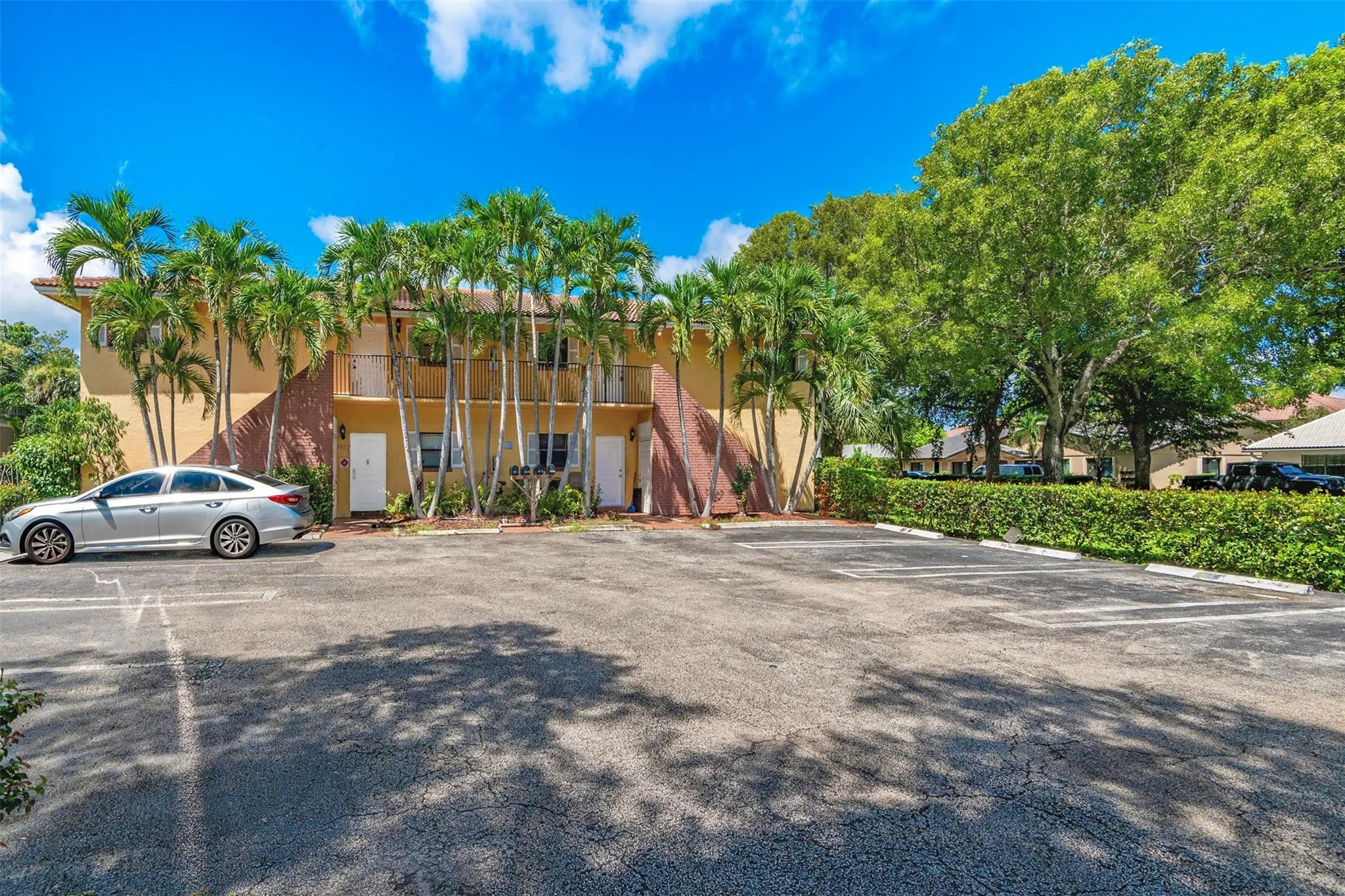 4280 NW 114th Ter