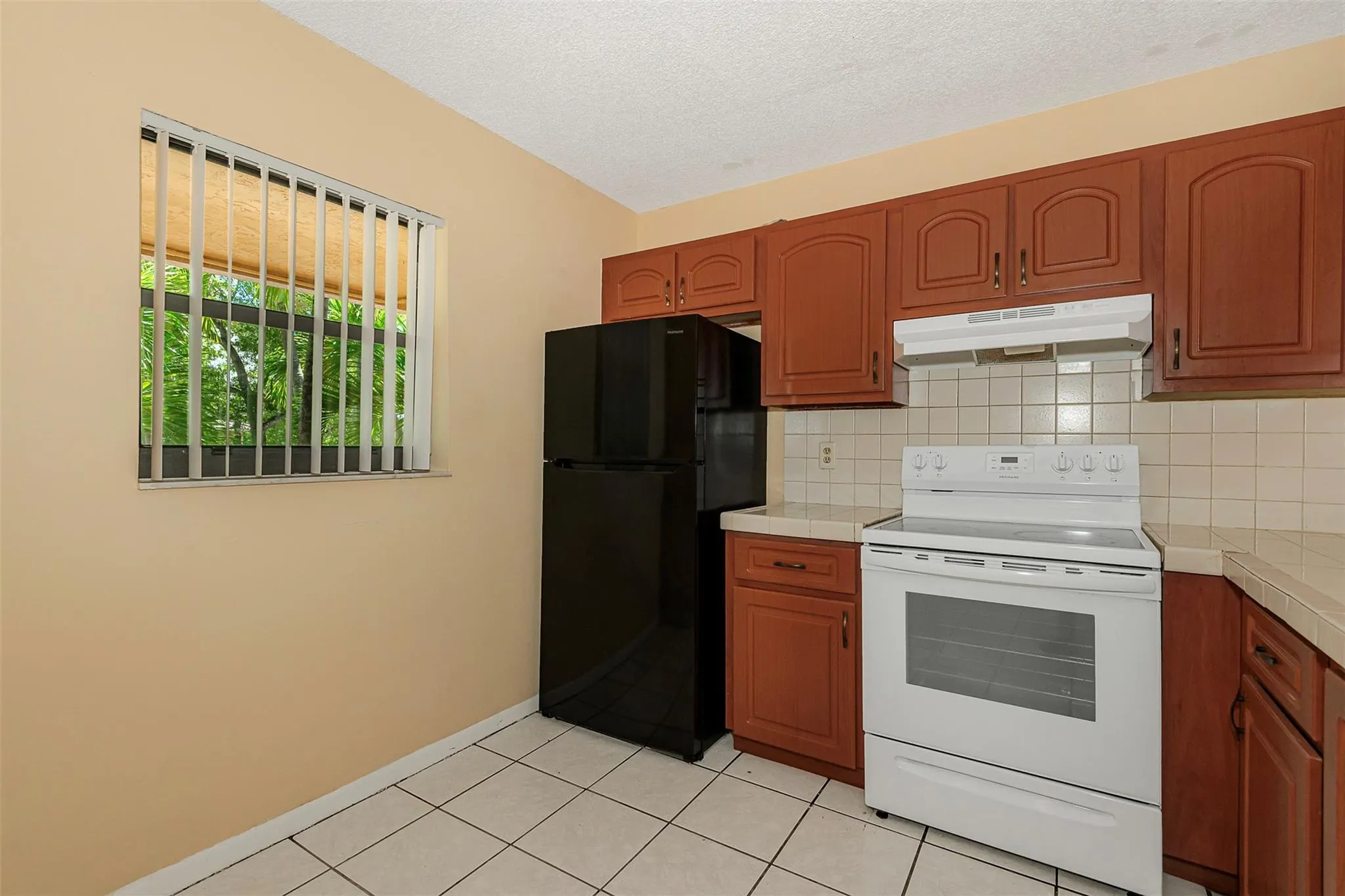 4280 NW 114th Ter