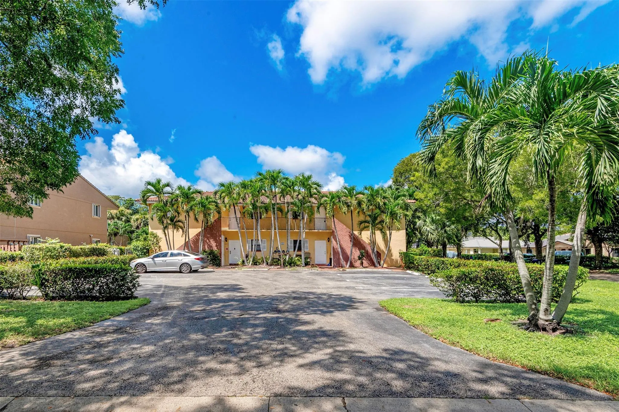 4280 NW 114th Ter
