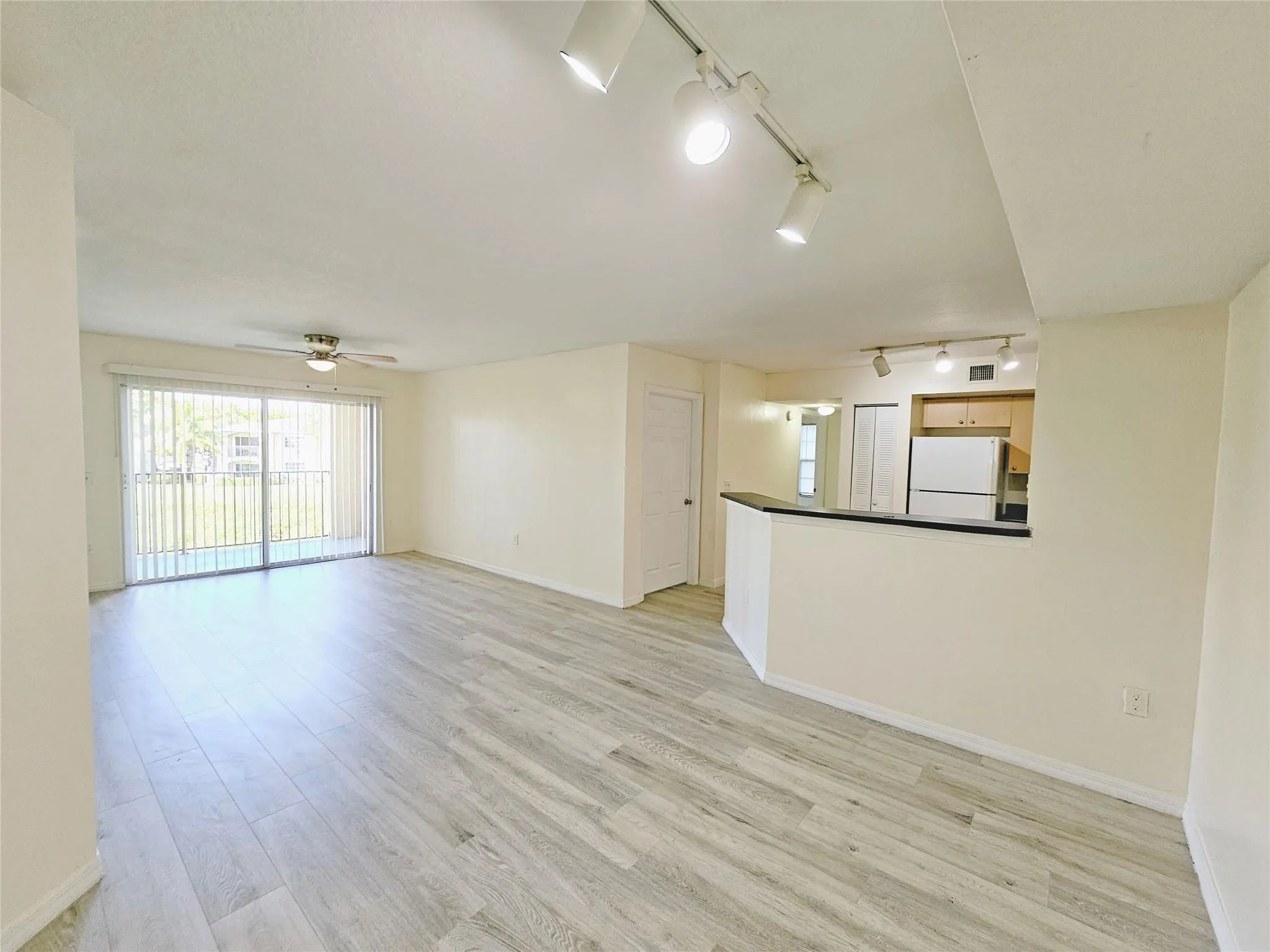 4151 San Marino Blvd, #208