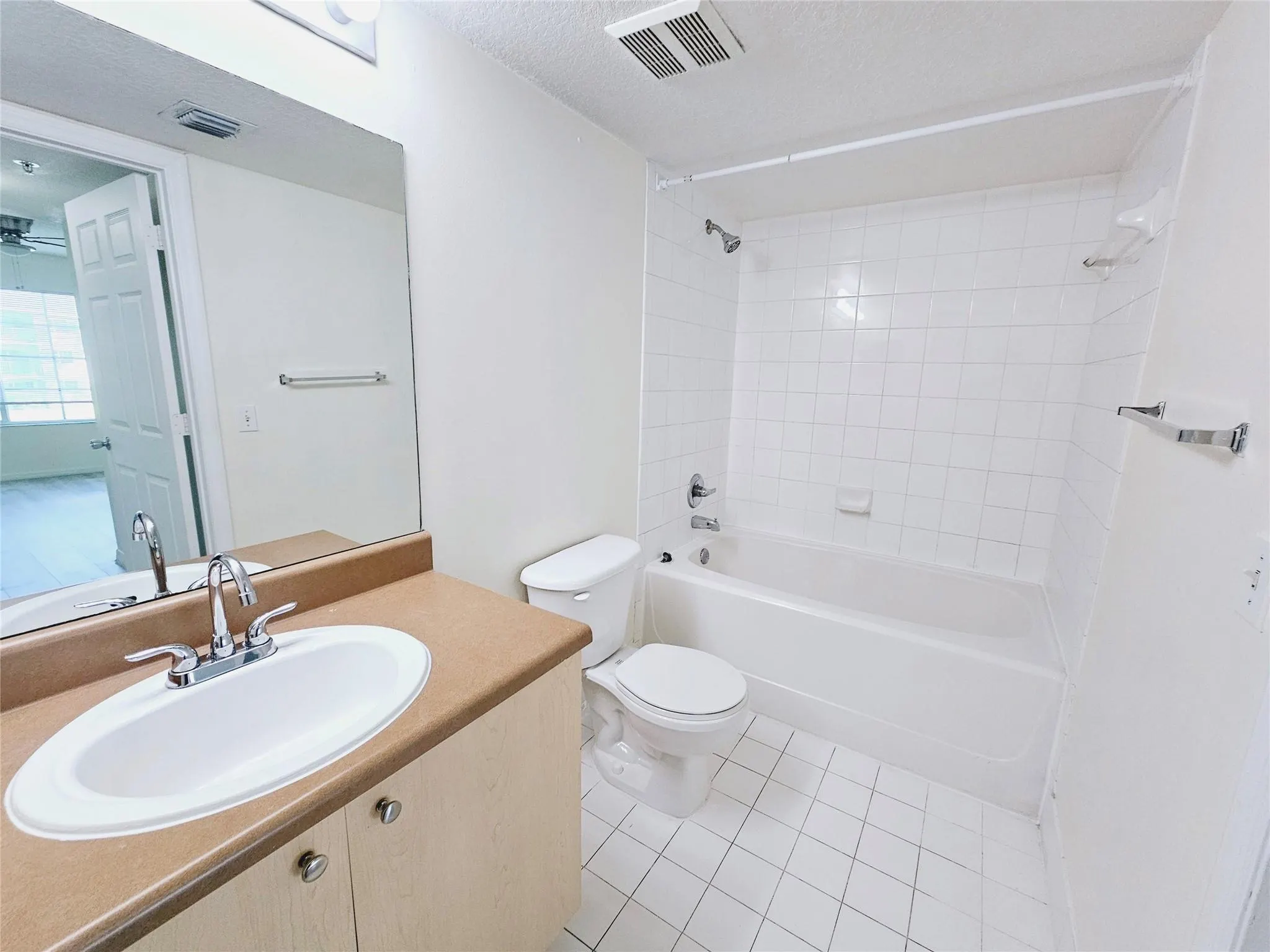 4151 San Marino Blvd, #208