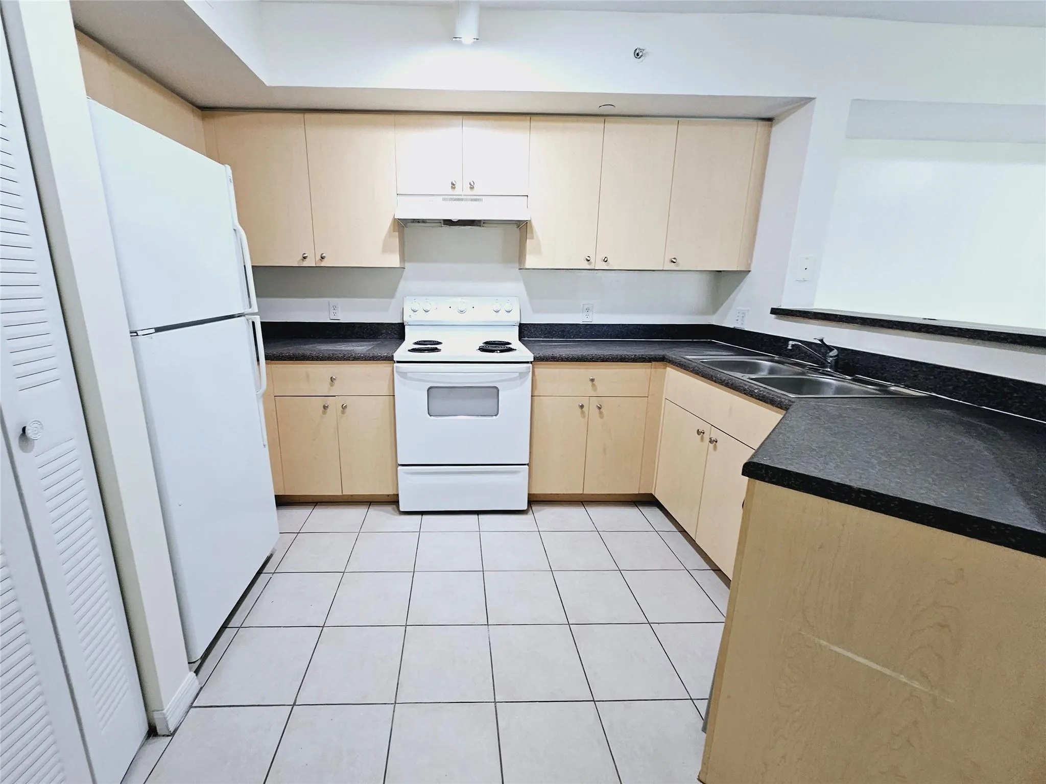 4151 San Marino Blvd, #208