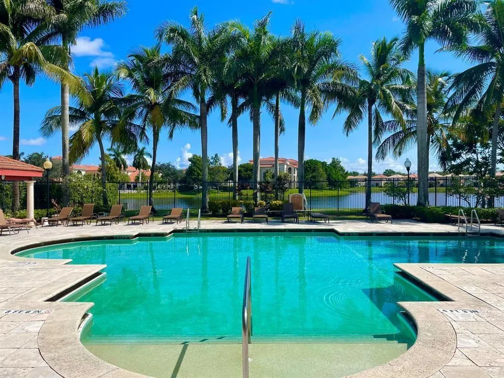 4151 San Marino Blvd, #208