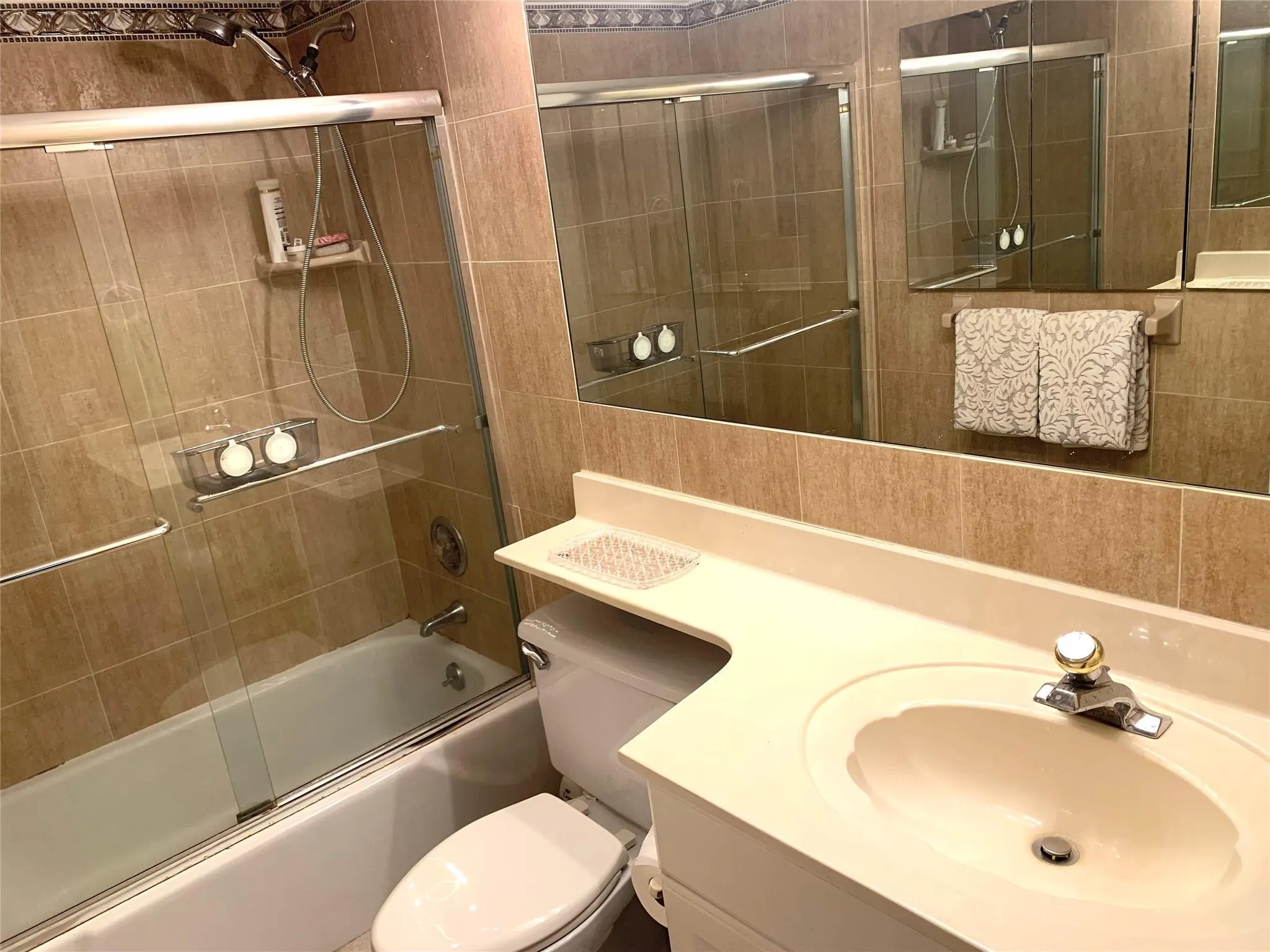 2731 NE 14th Street Cswy, #307
