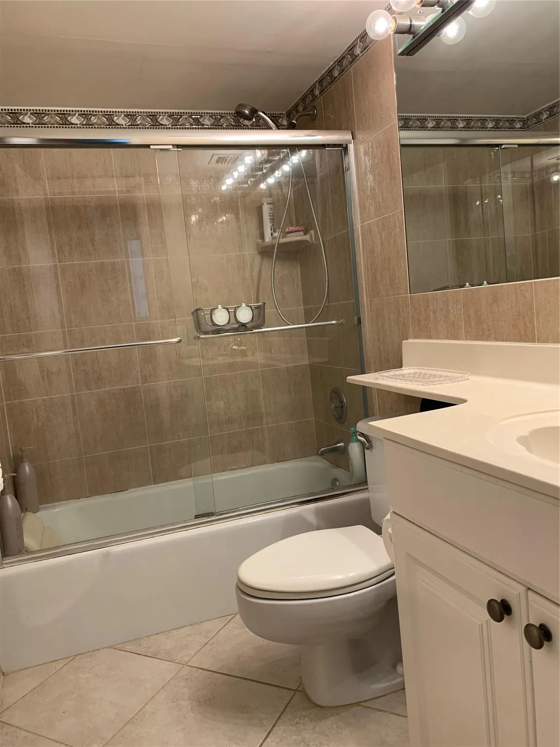 2731 NE 14th Street Cswy, #307