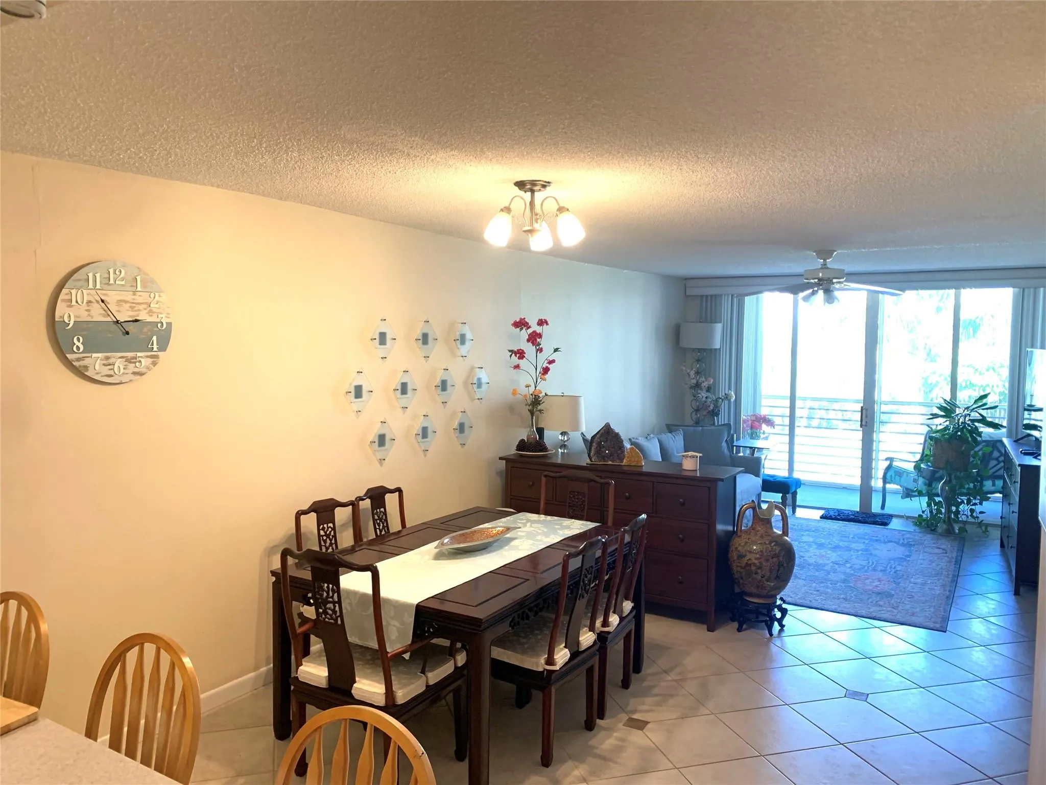 2731 NE 14th Street Cswy, #307