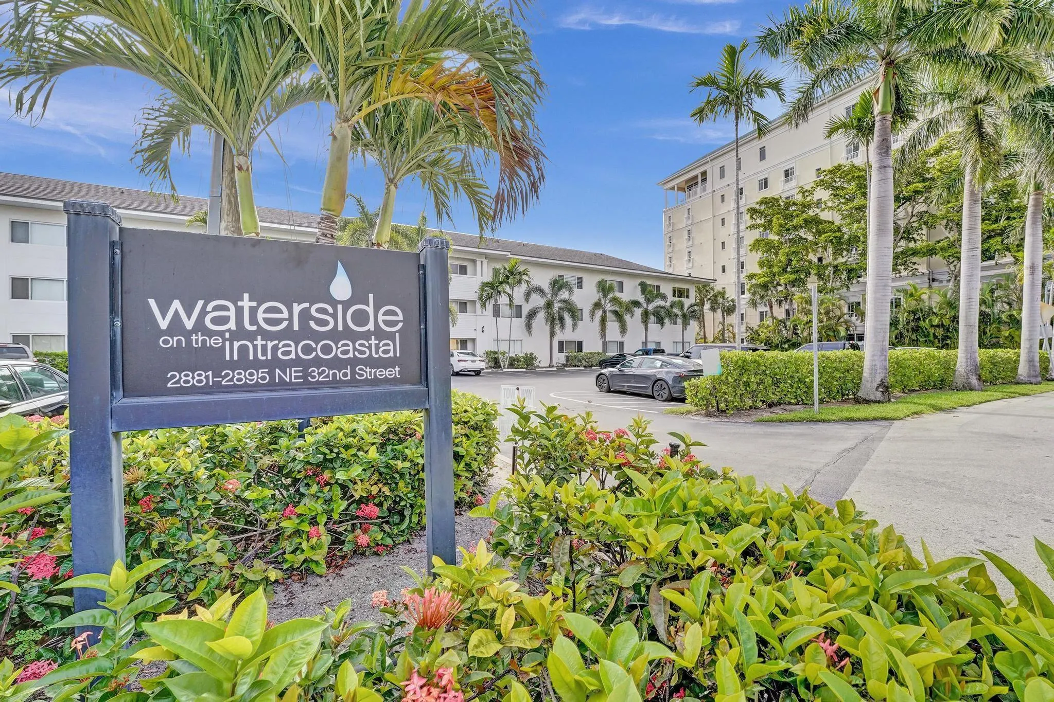 2895 NE 32nd St, #206