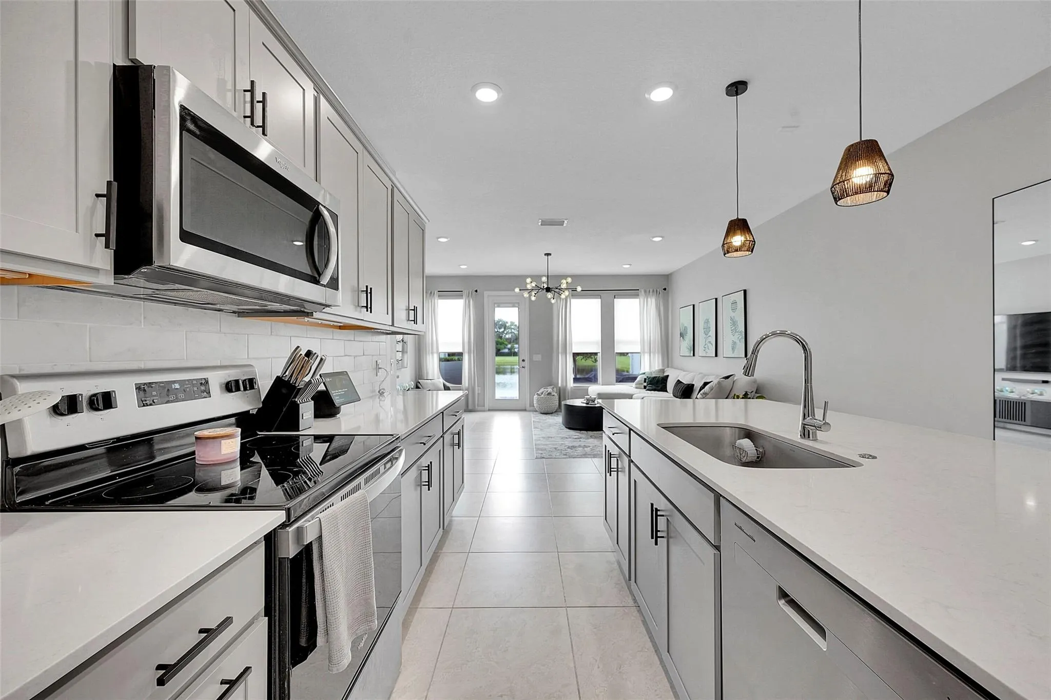 6112 Rancho Ln