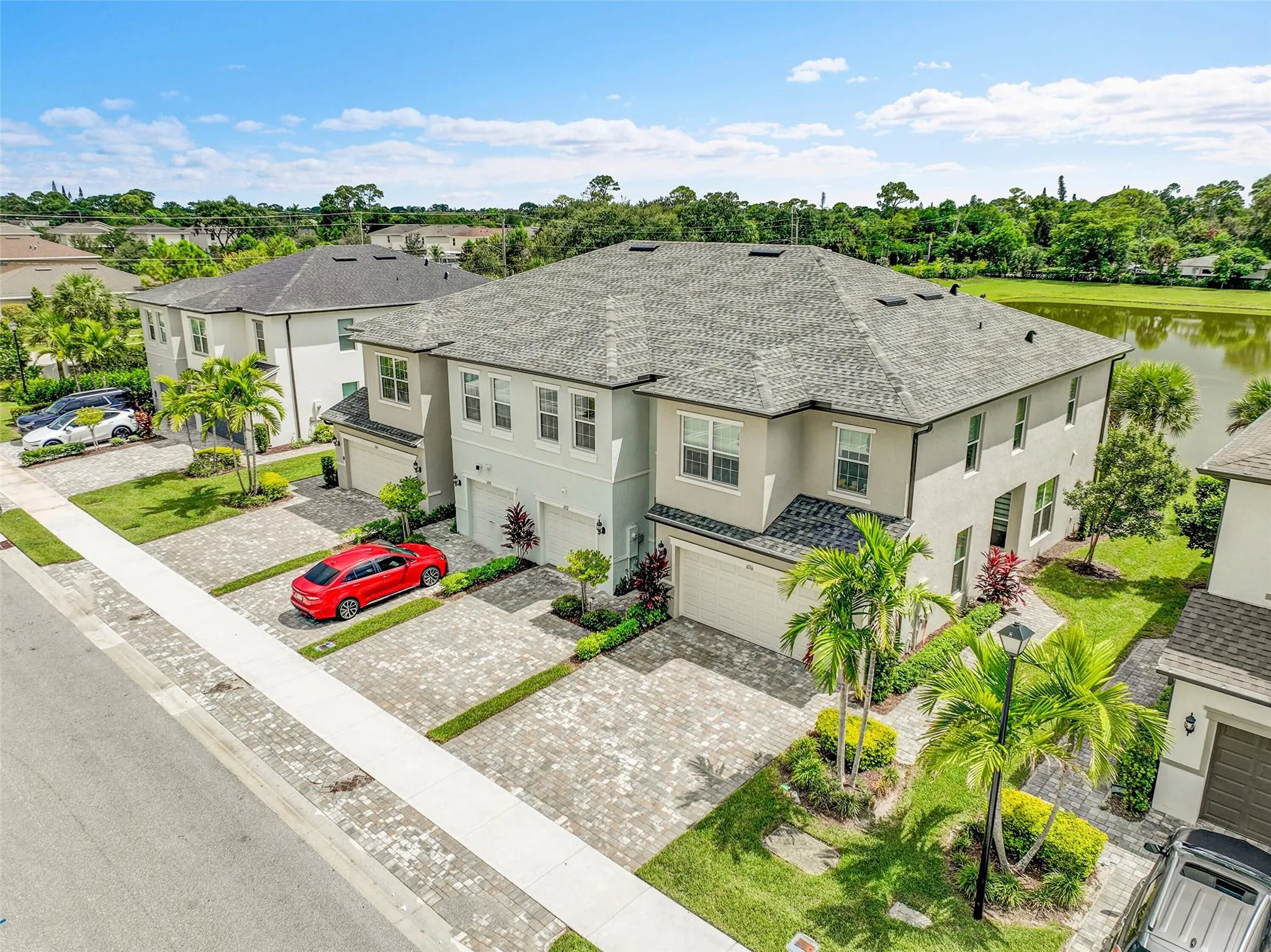 6112 Rancho Ln