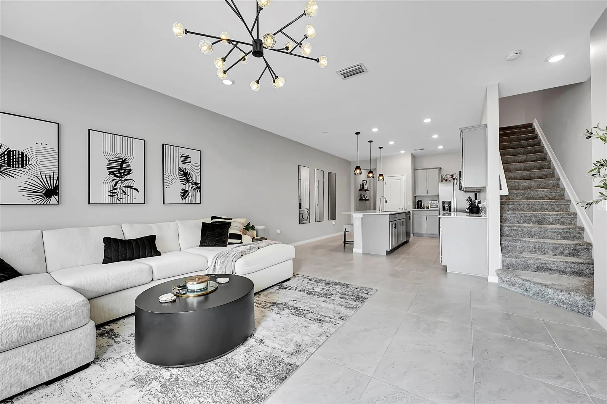 6112 Rancho Ln